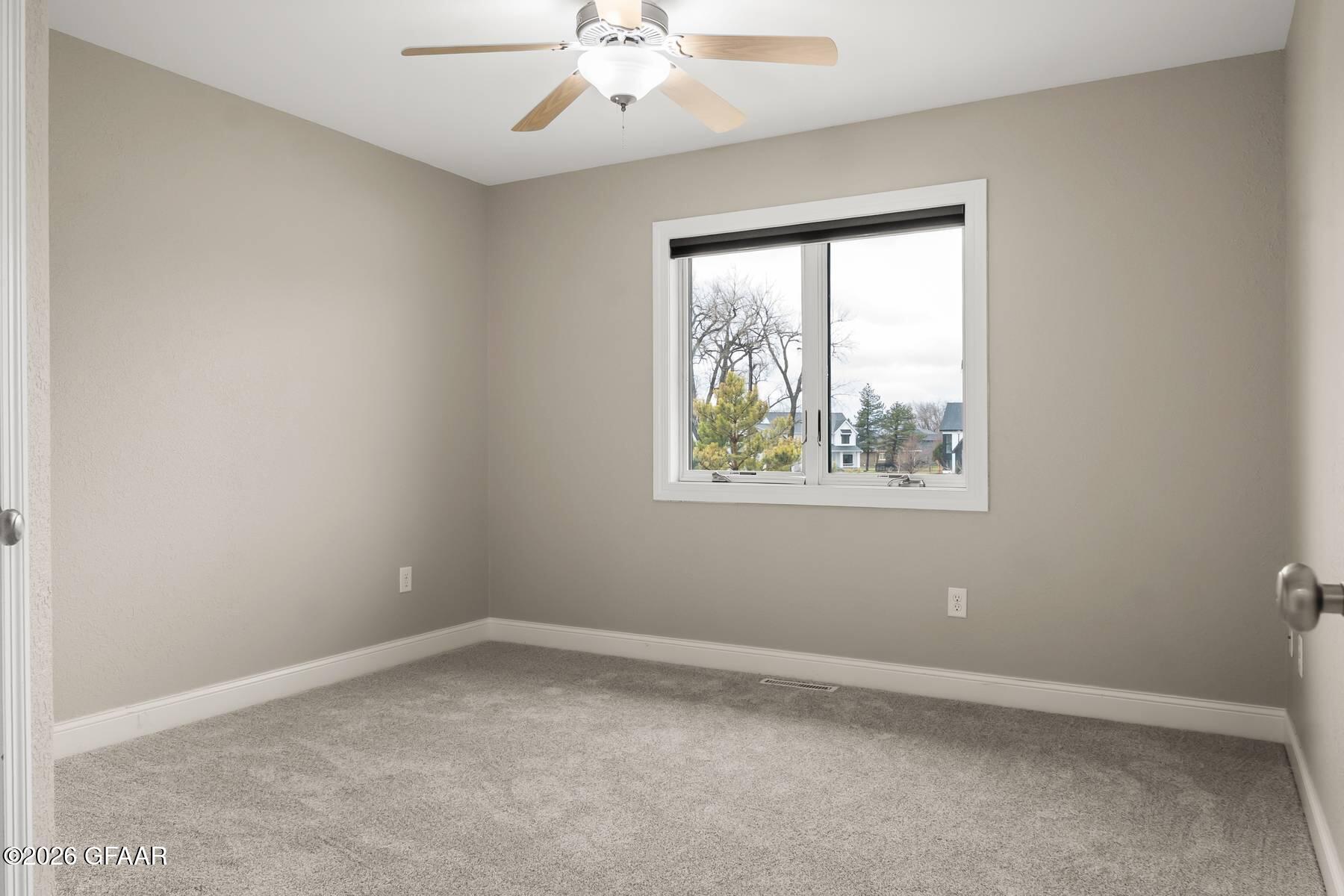 property viewer photo 13