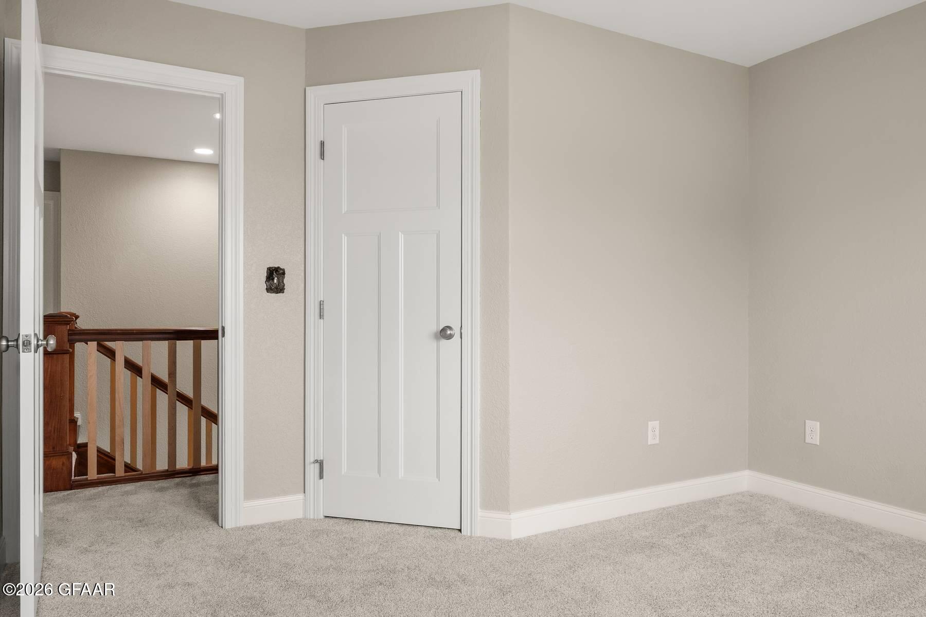 property viewer photo 14