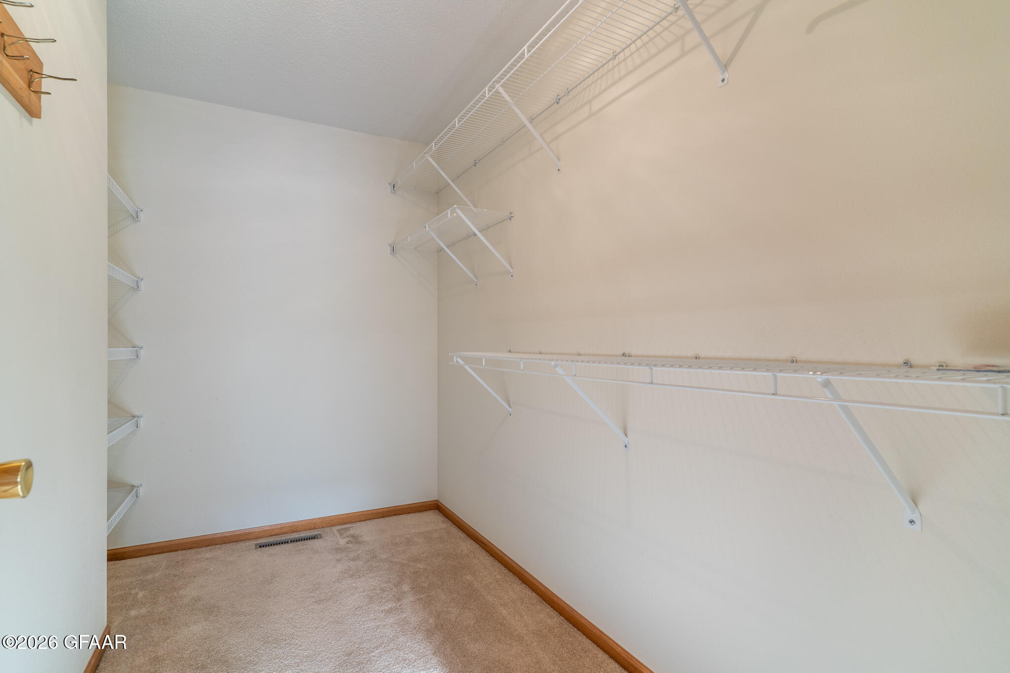 property viewer photo 22