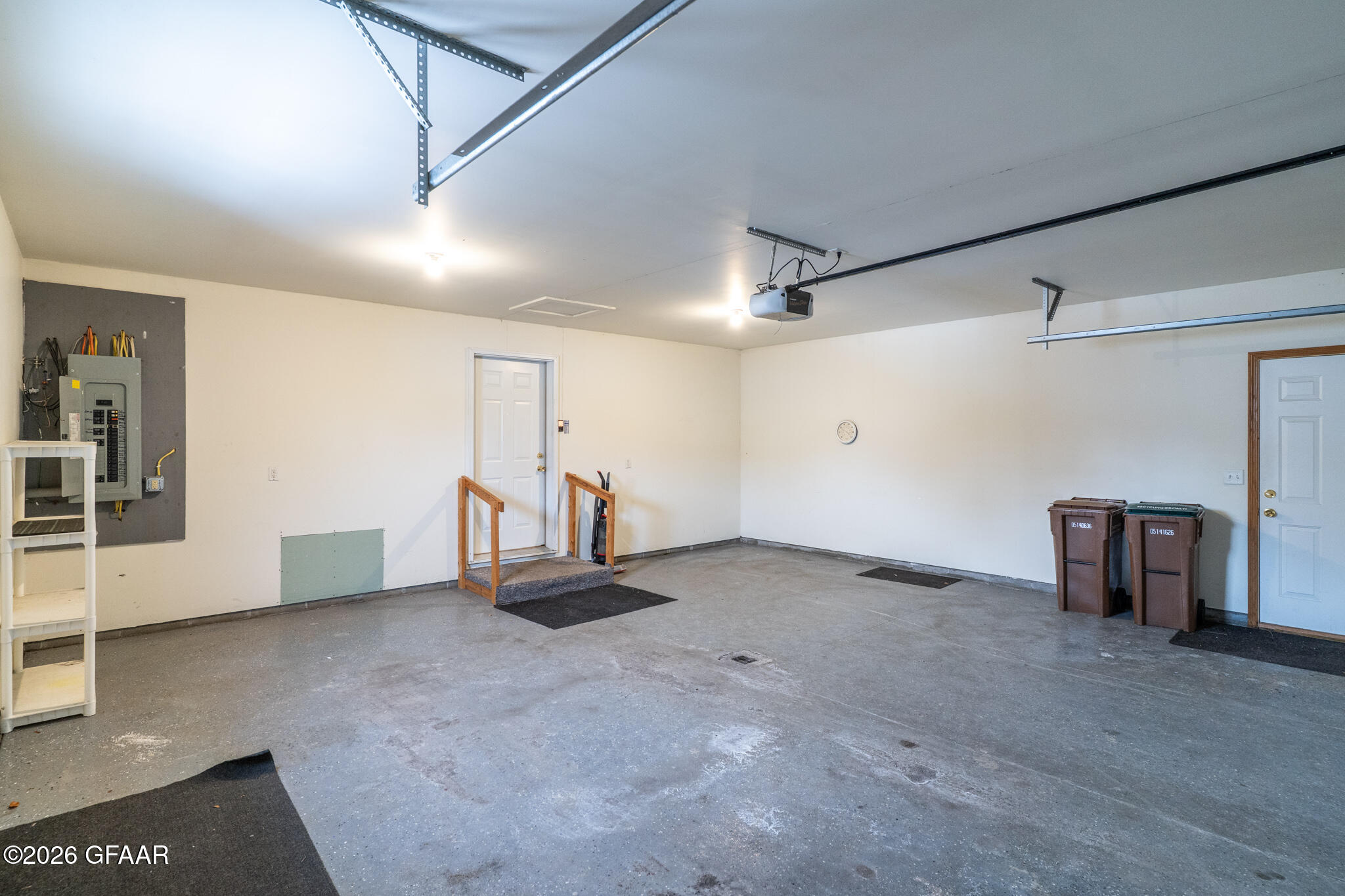 property viewer photo 35
