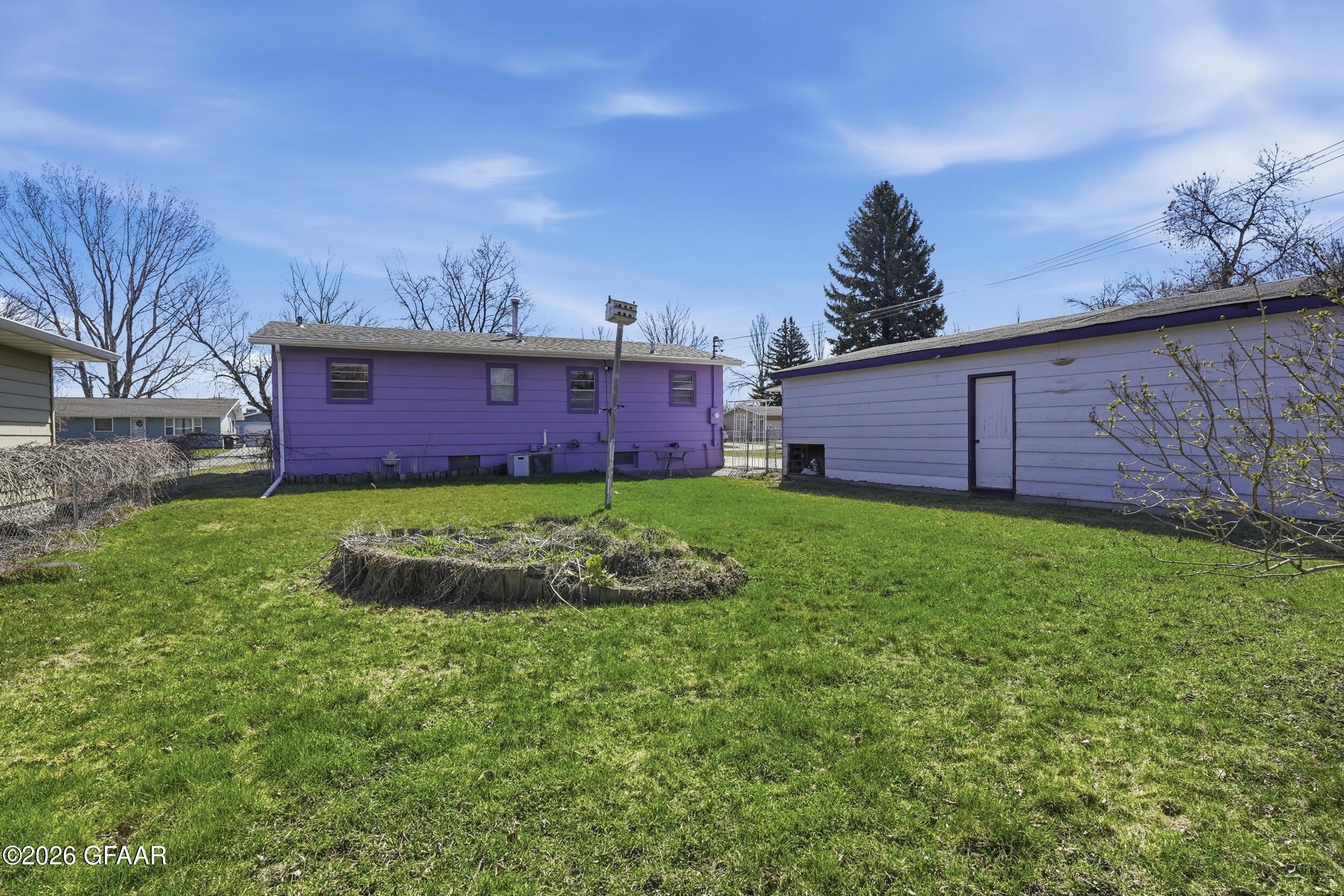 property viewer photo 23