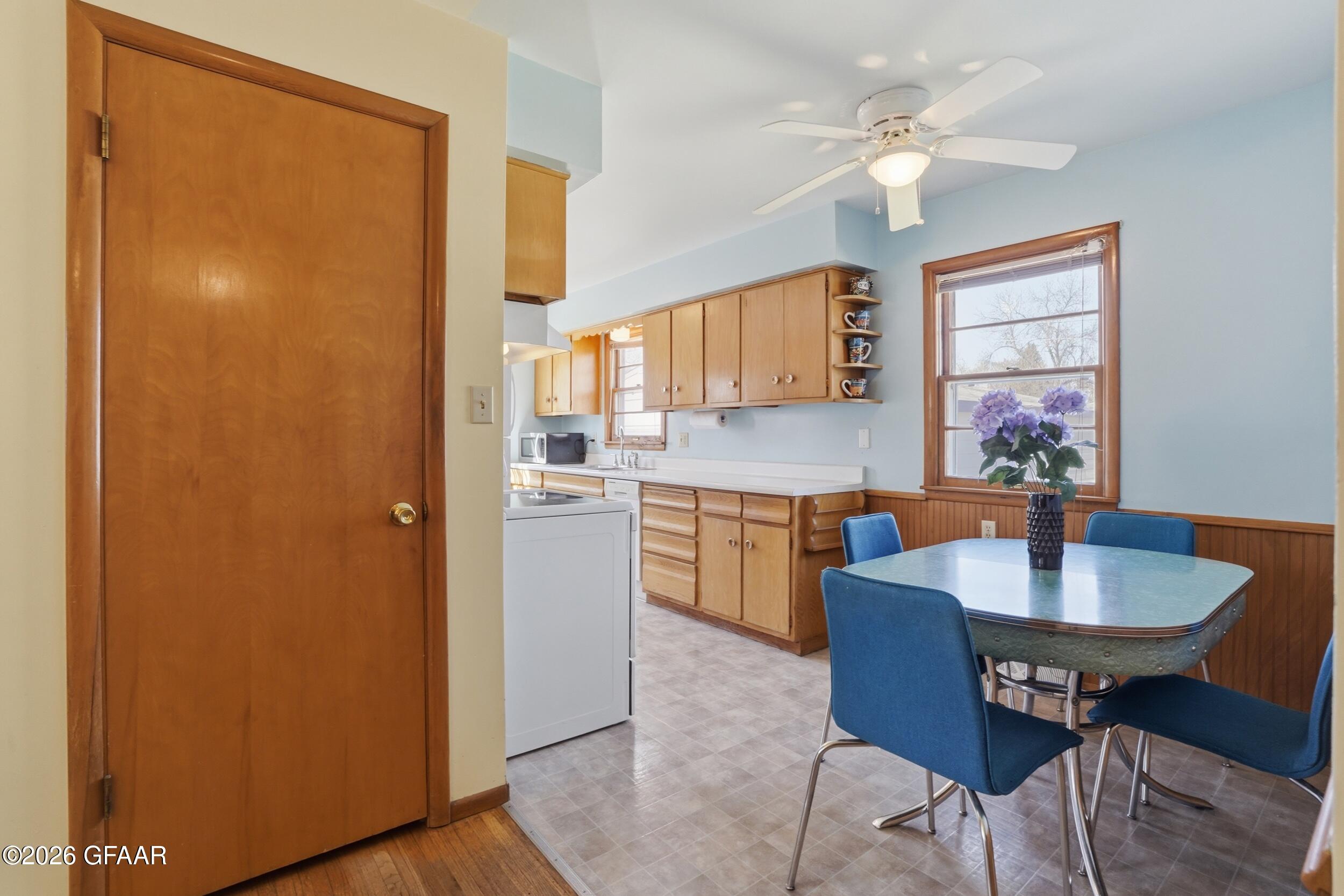 property viewer photo 4