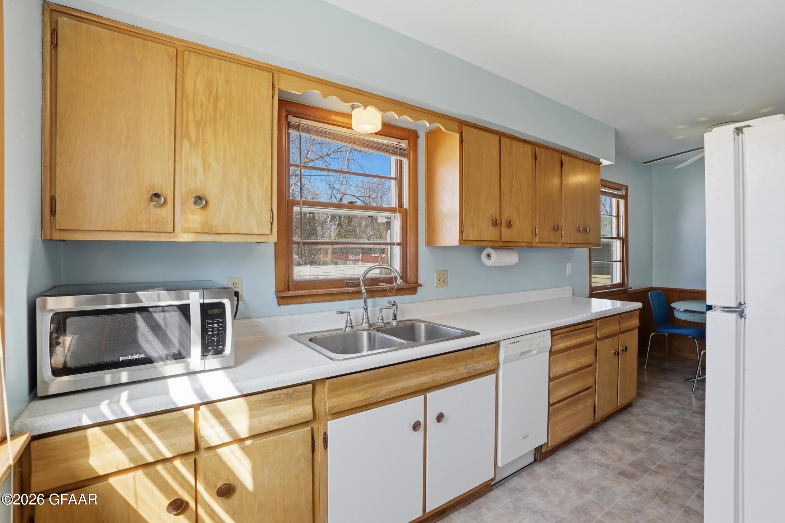 property viewer photo 5