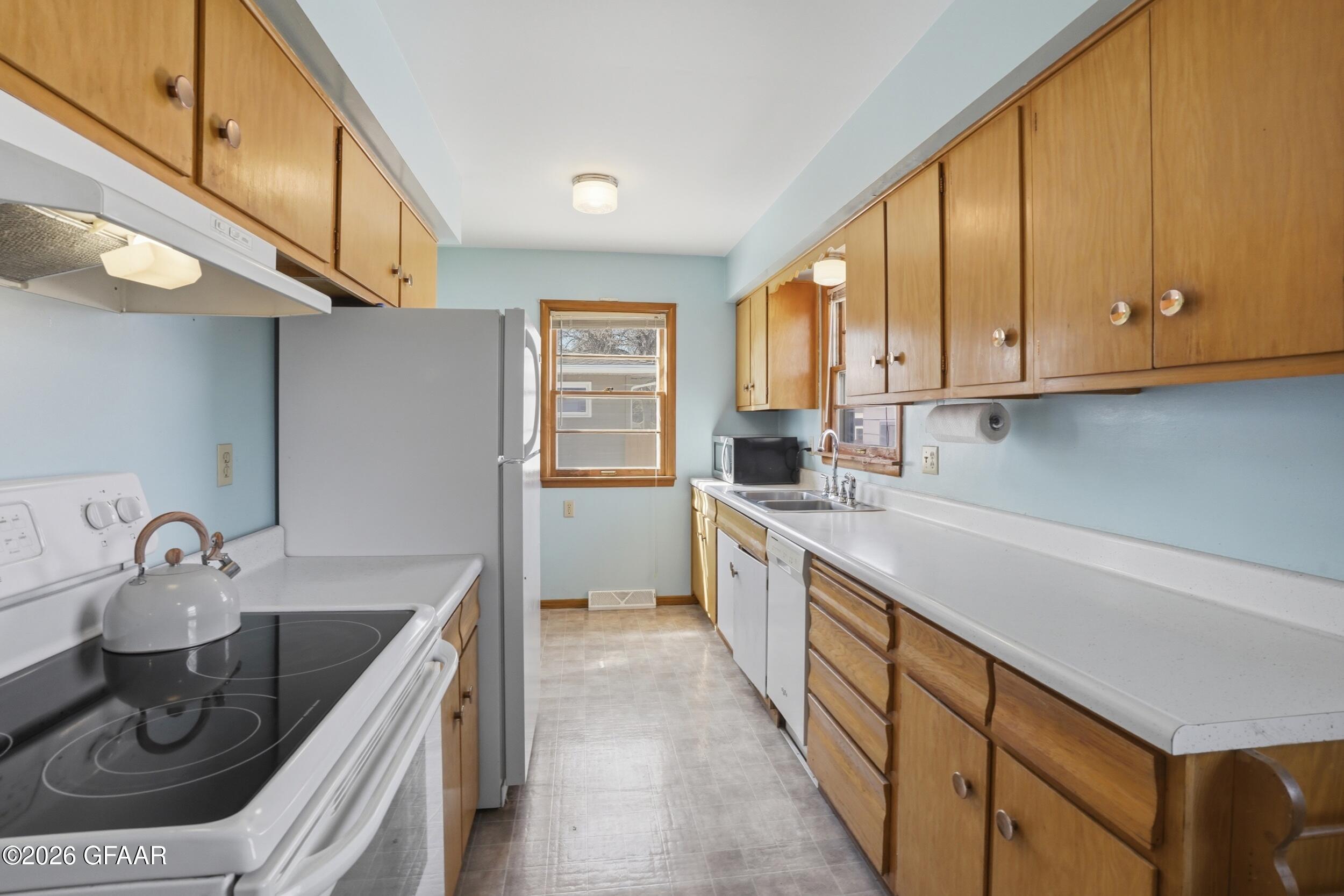 property viewer photo 7