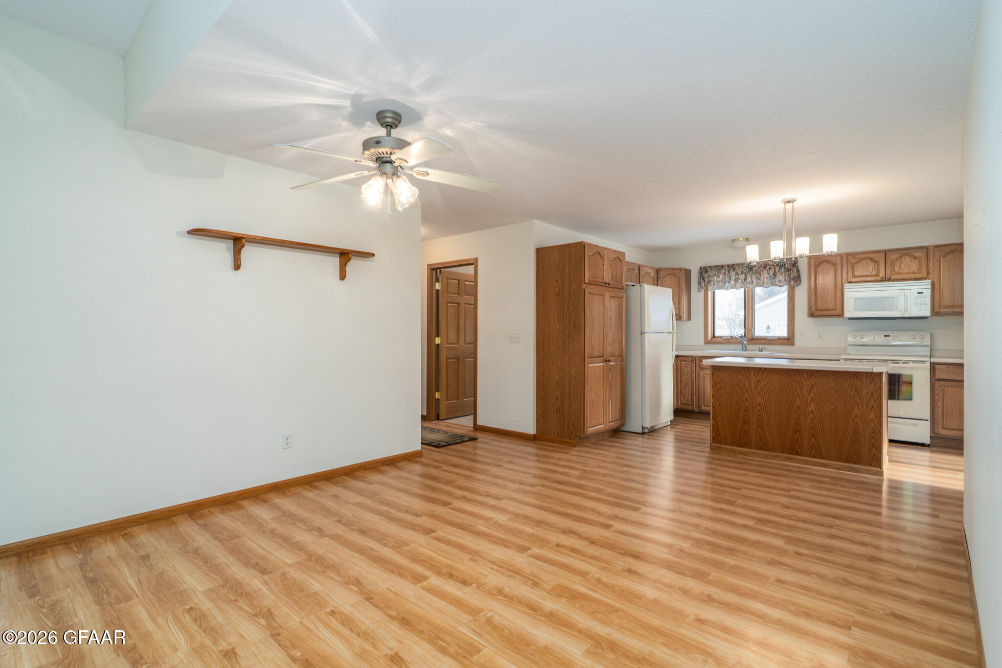 property viewer photo 7
