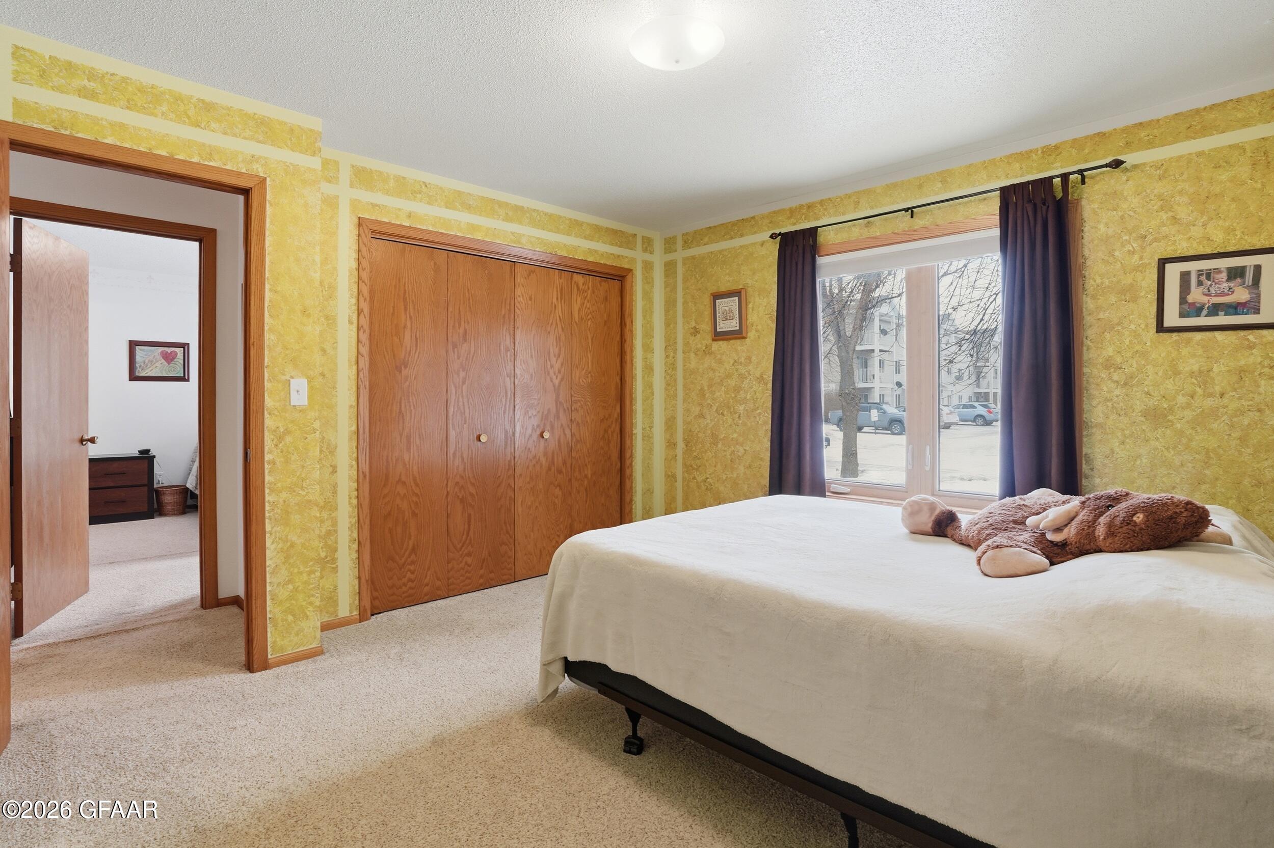 property viewer photo 10