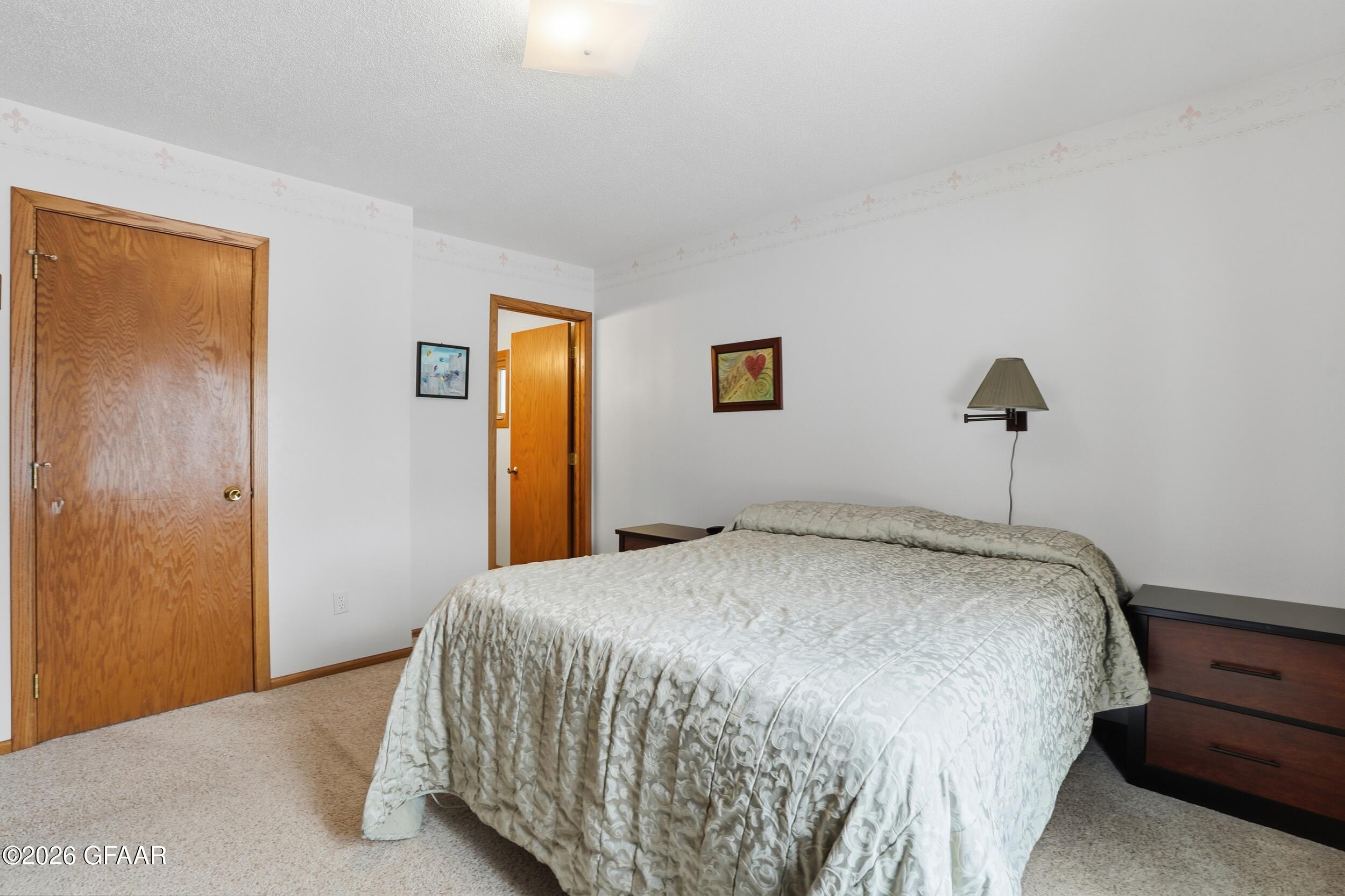 property viewer photo 11