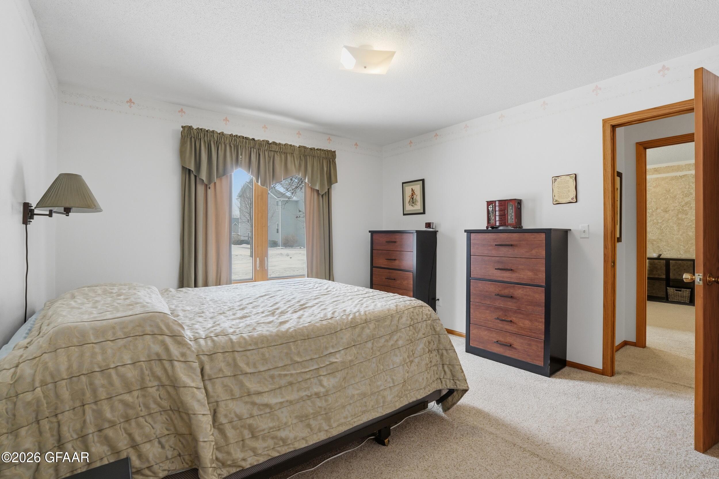 property viewer photo 12