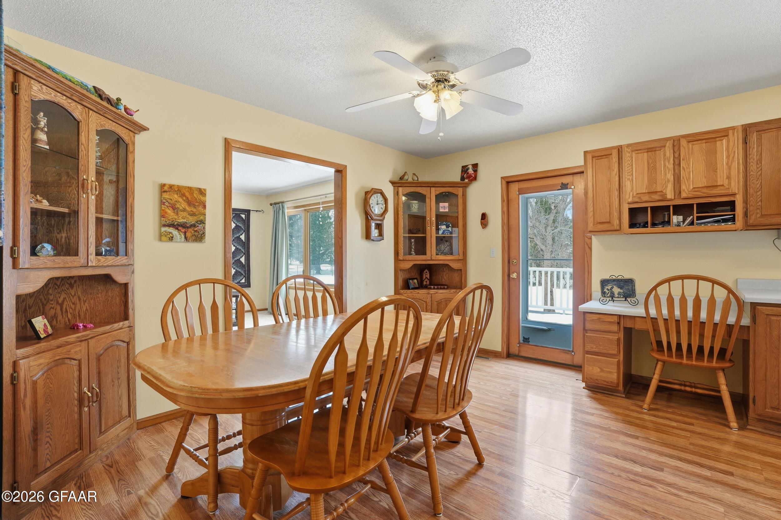 property viewer photo 2