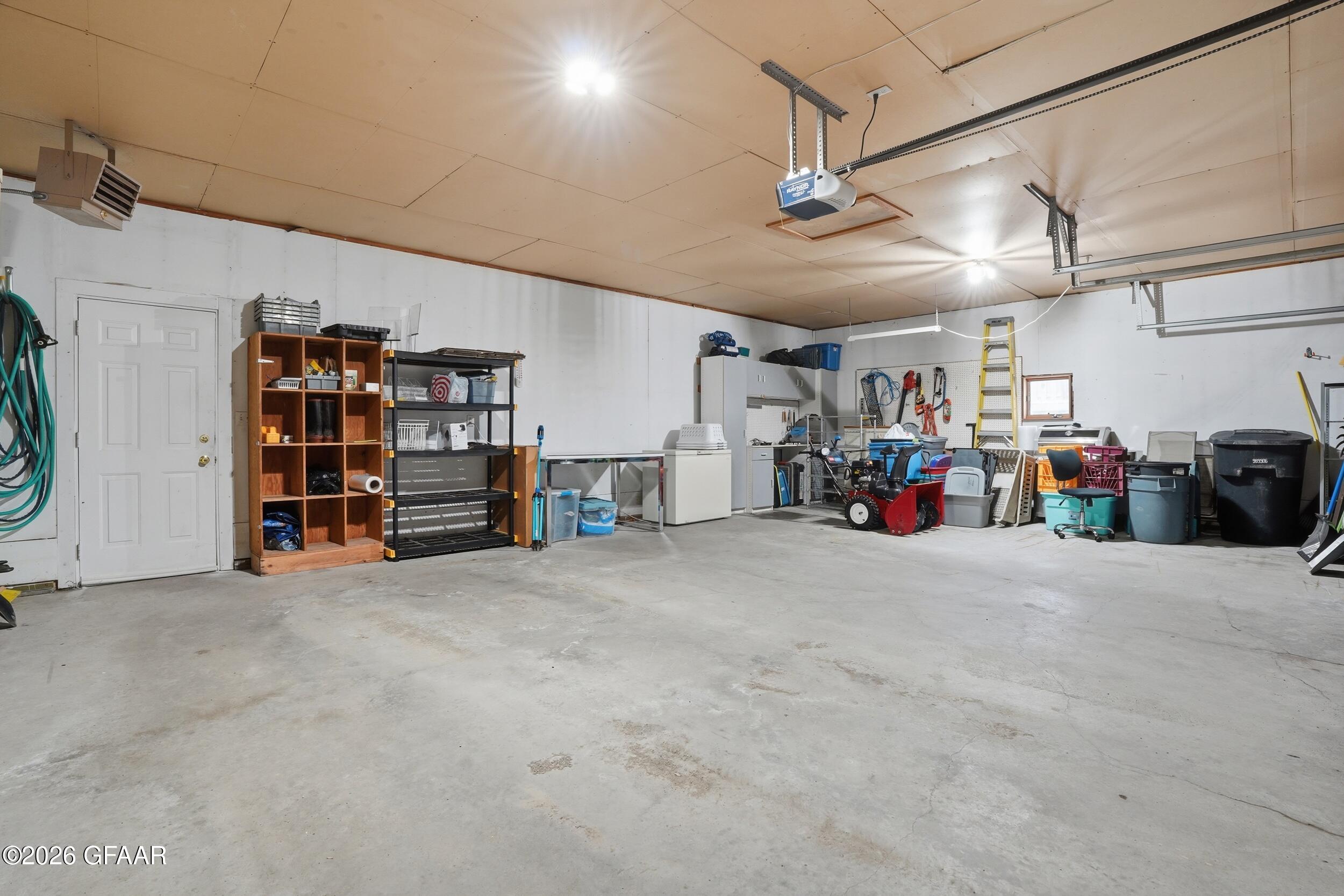 property viewer photo 26