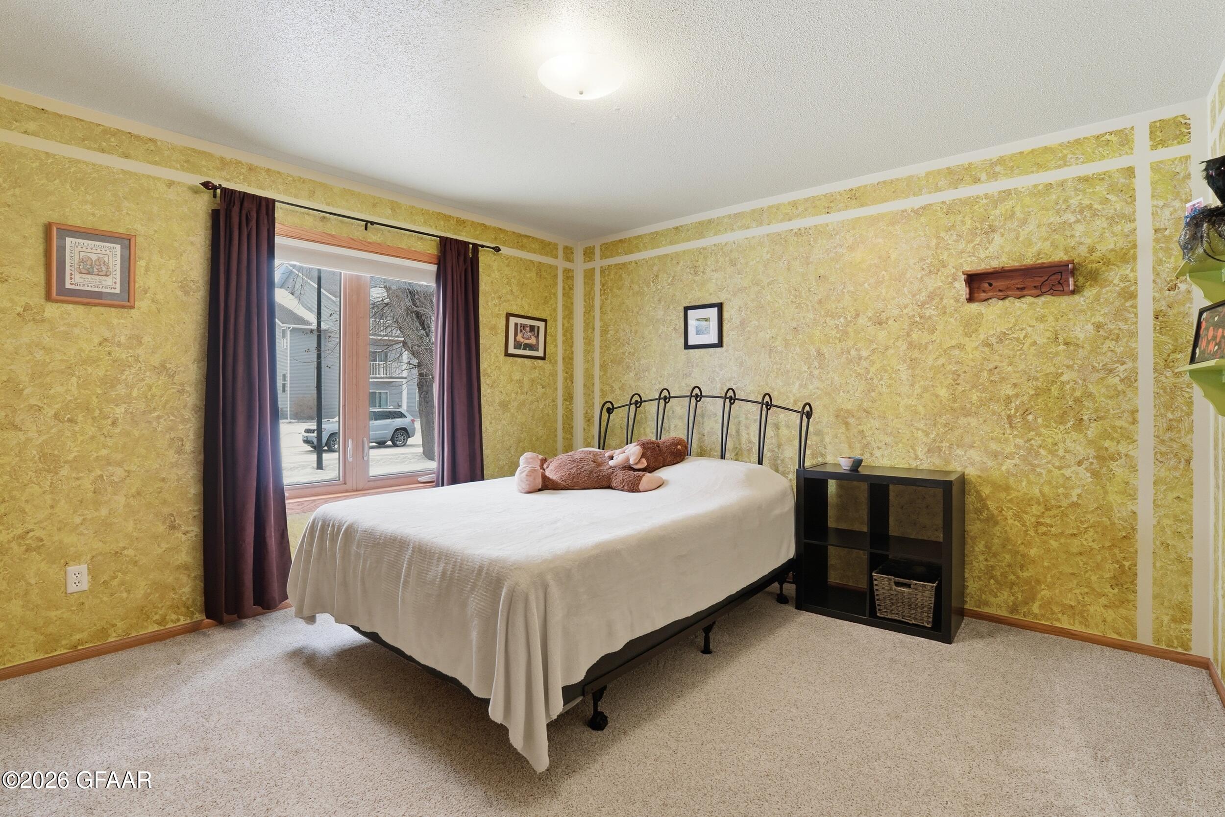 property viewer photo 9