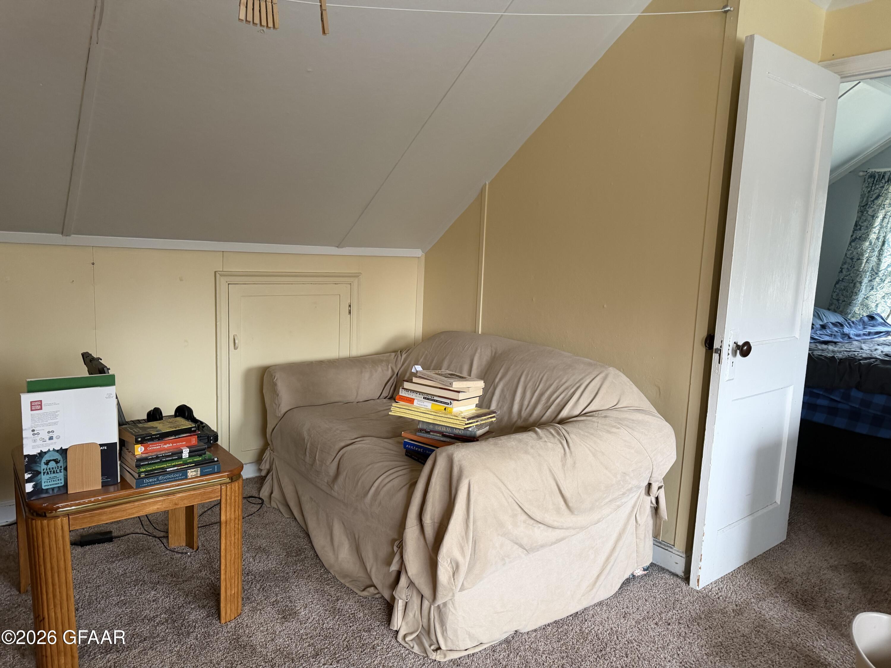 property viewer photo 16