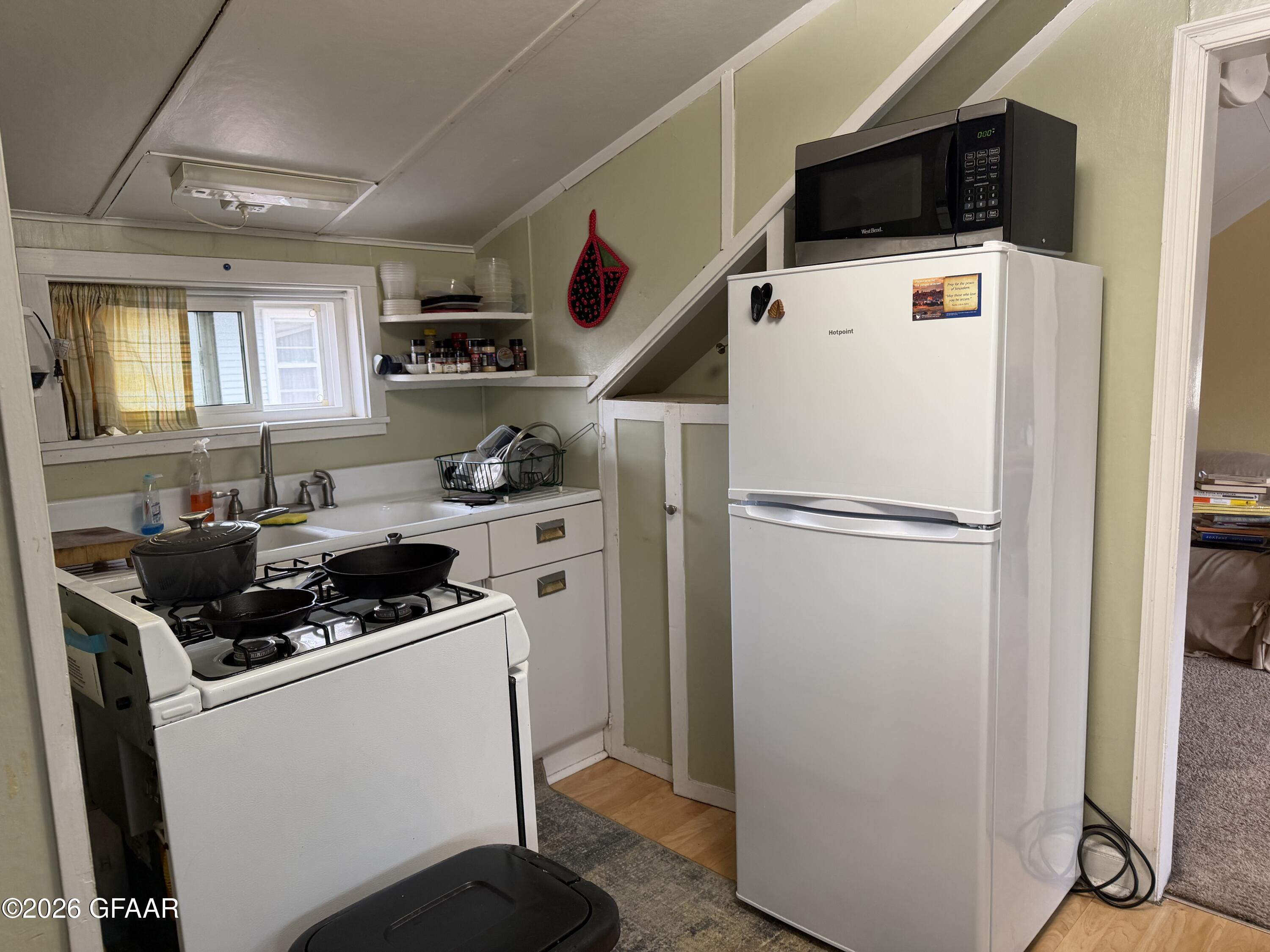 property viewer photo 17