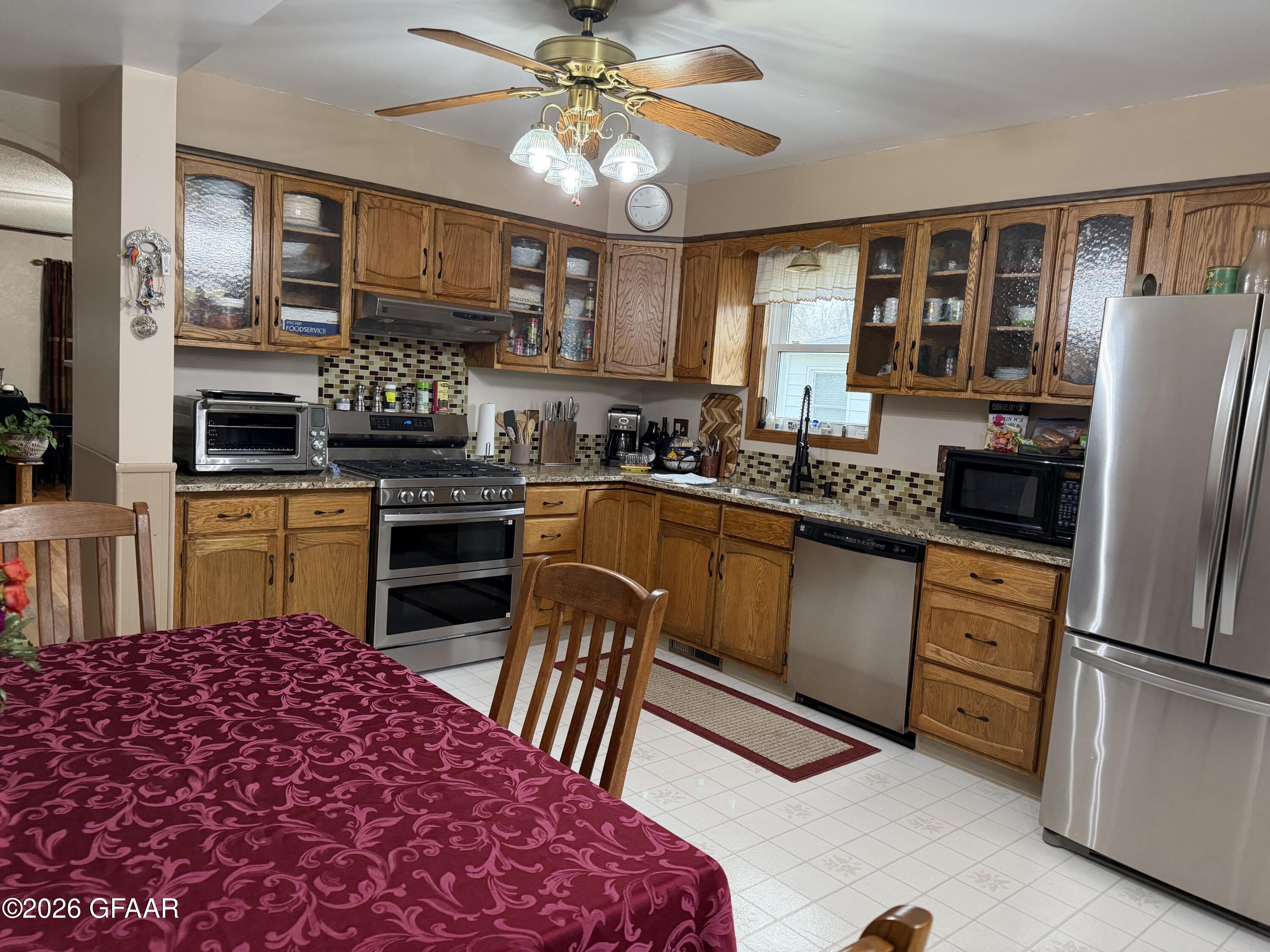 property viewer photo 8