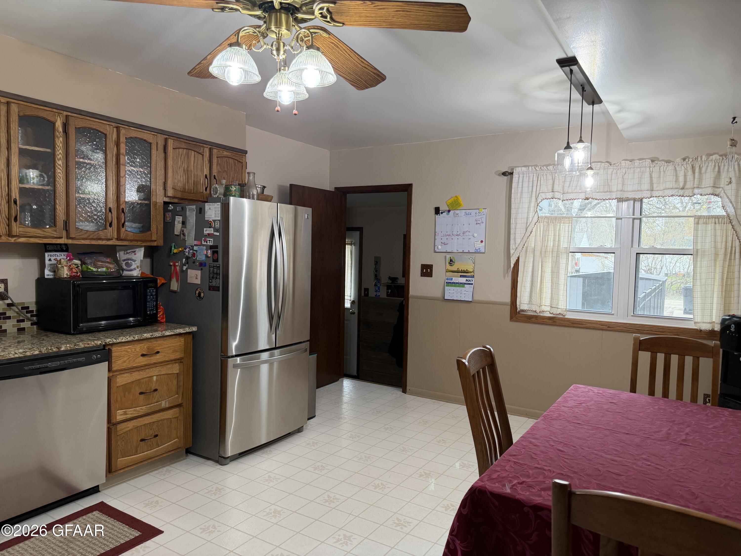 property viewer photo 9