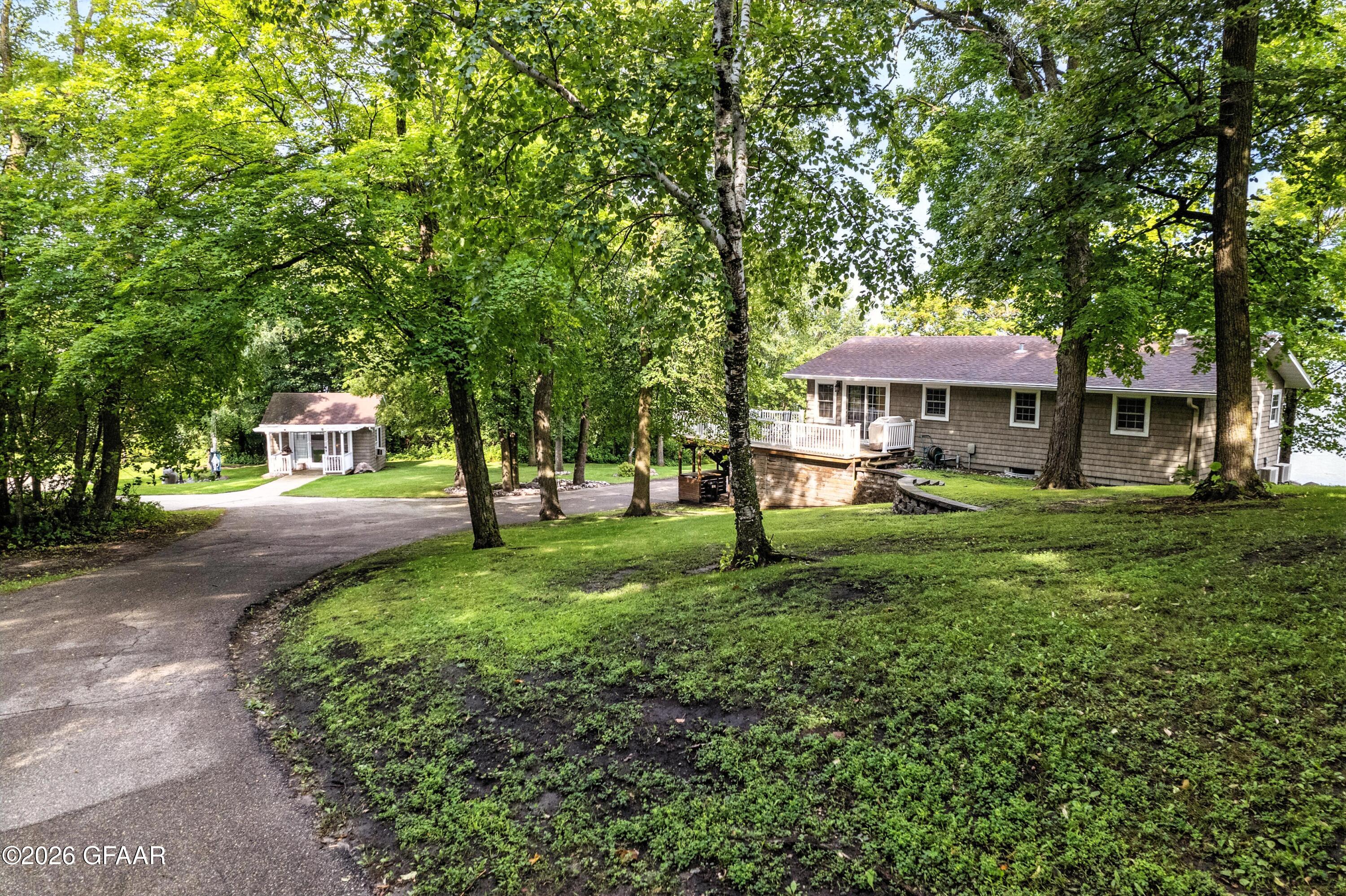 main property photo 40