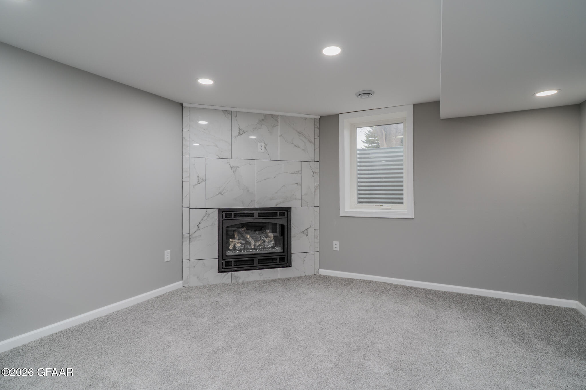 property viewer photo 16