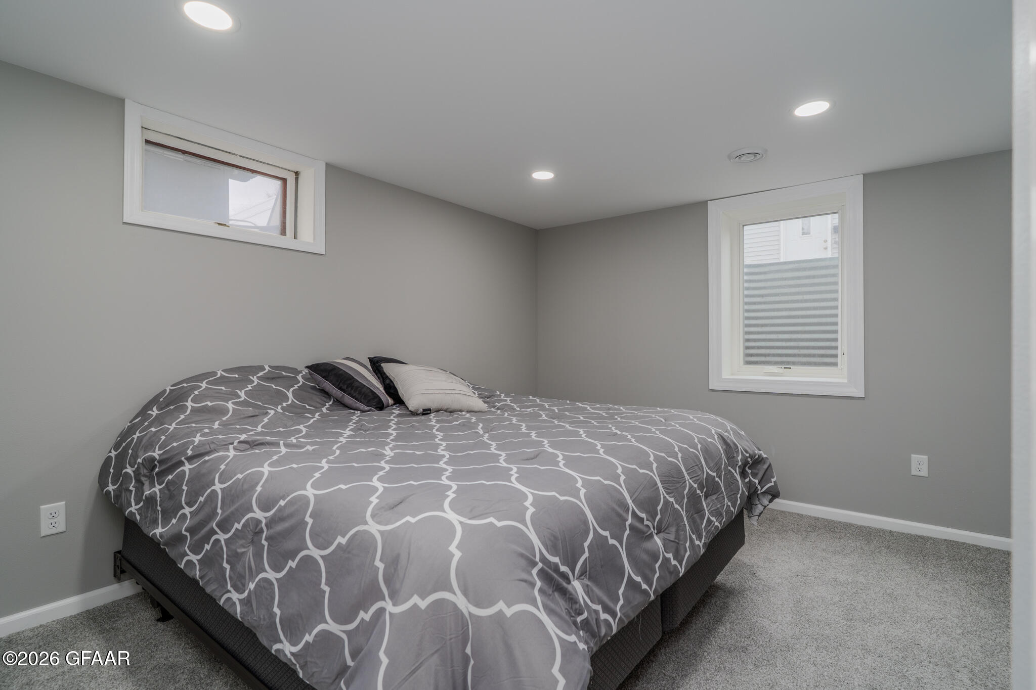 property viewer photo 17