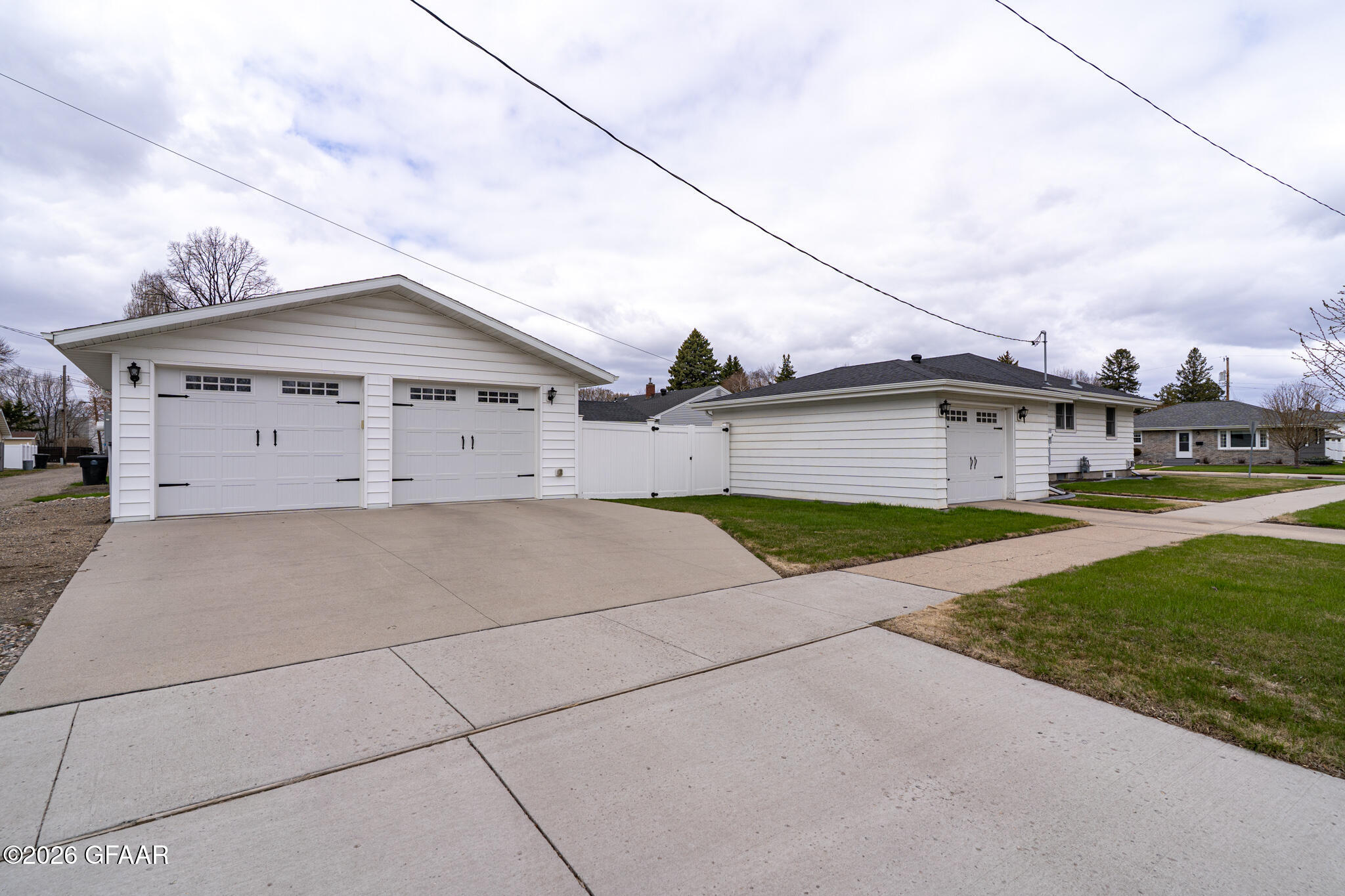 property viewer photo 22