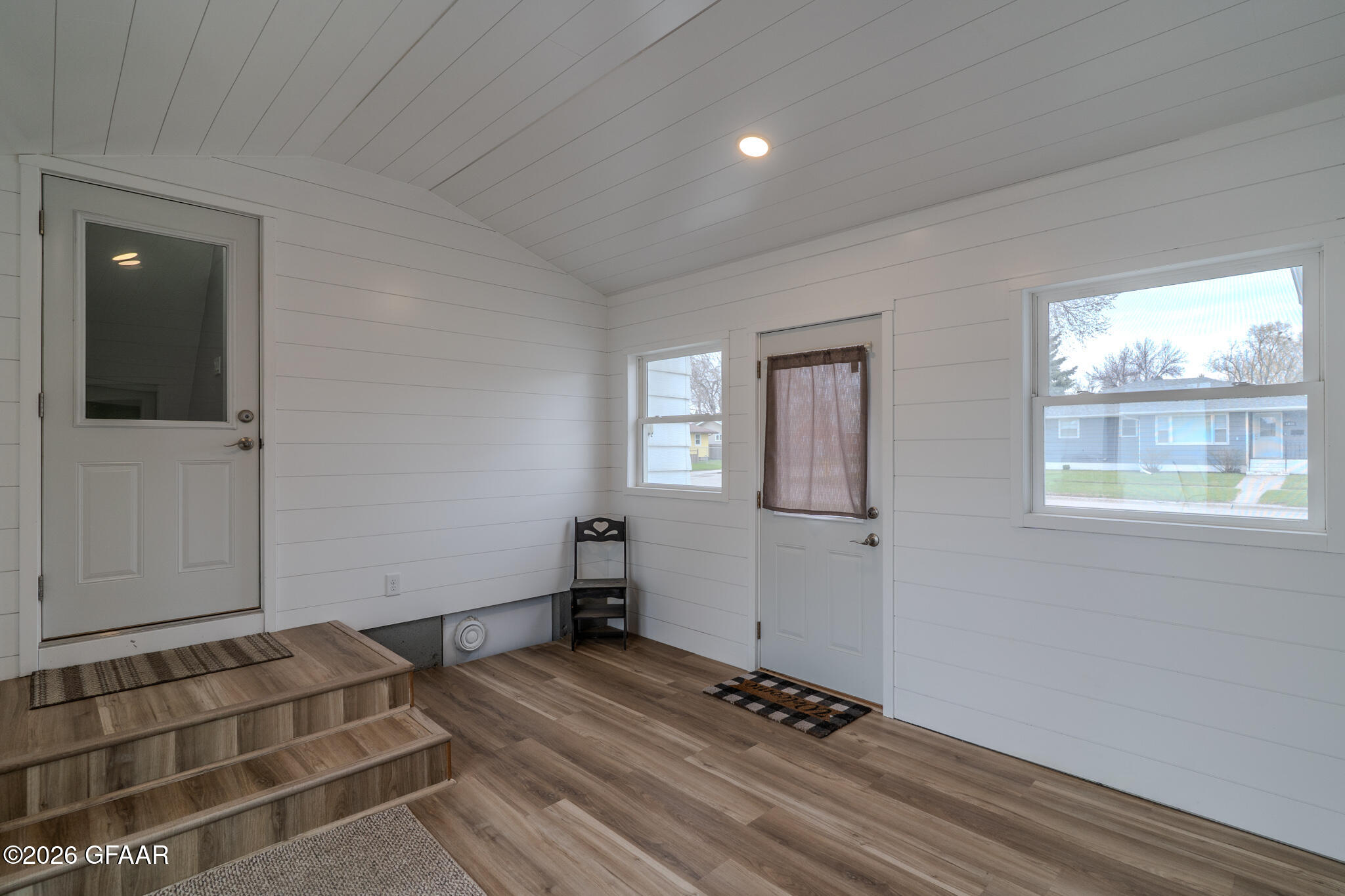 property viewer photo 24
