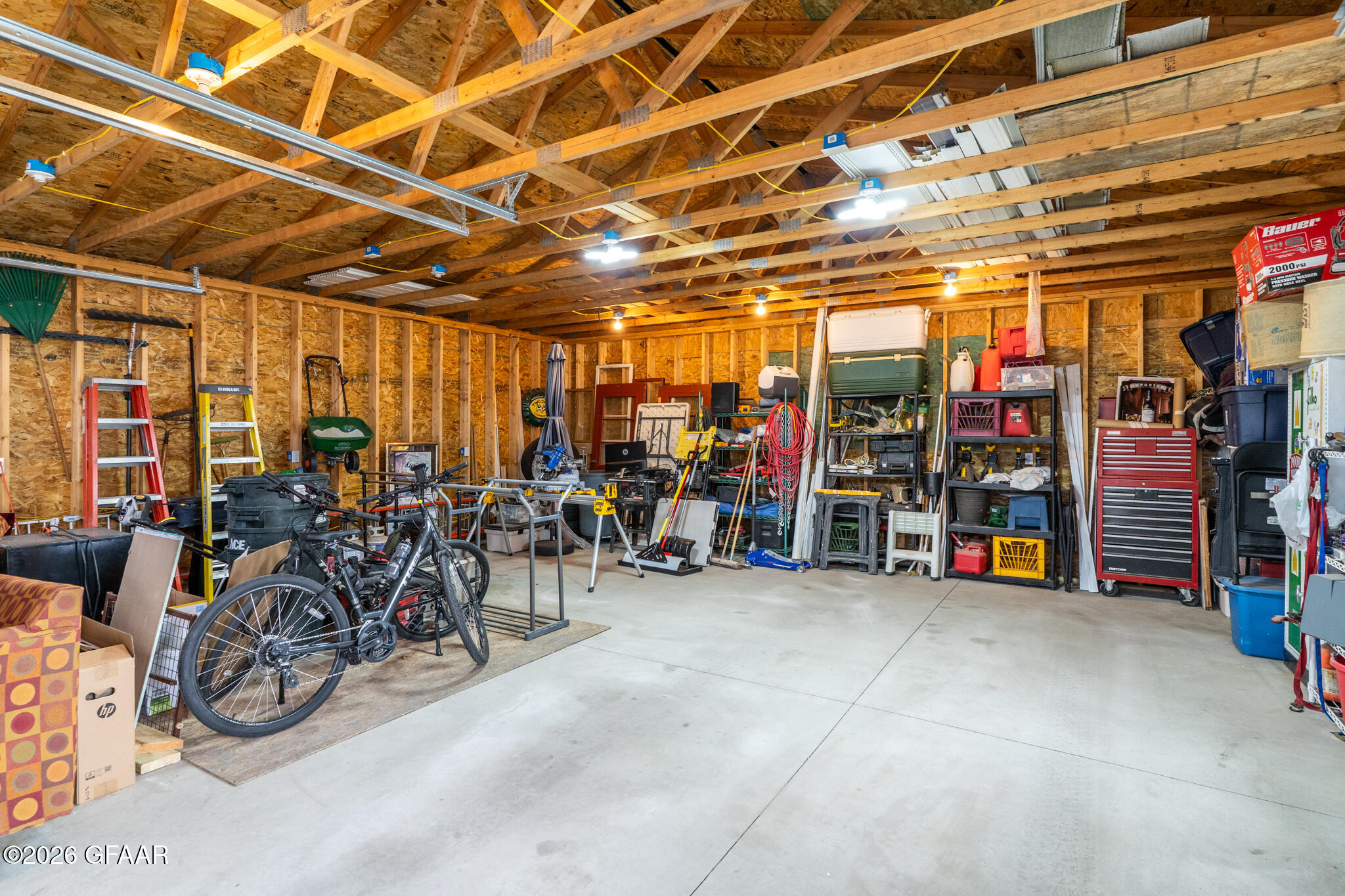 property viewer photo 26