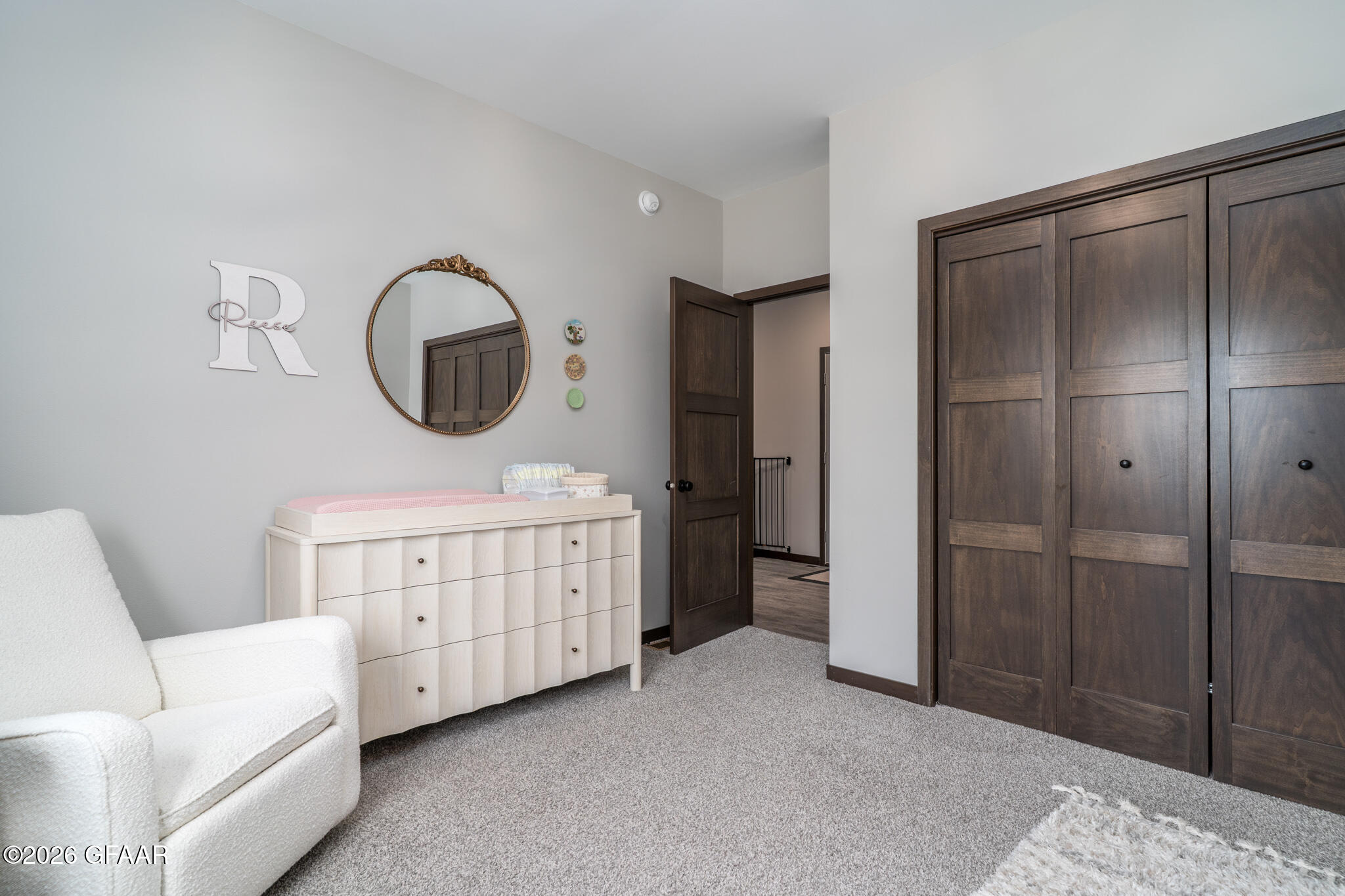 property viewer photo 12