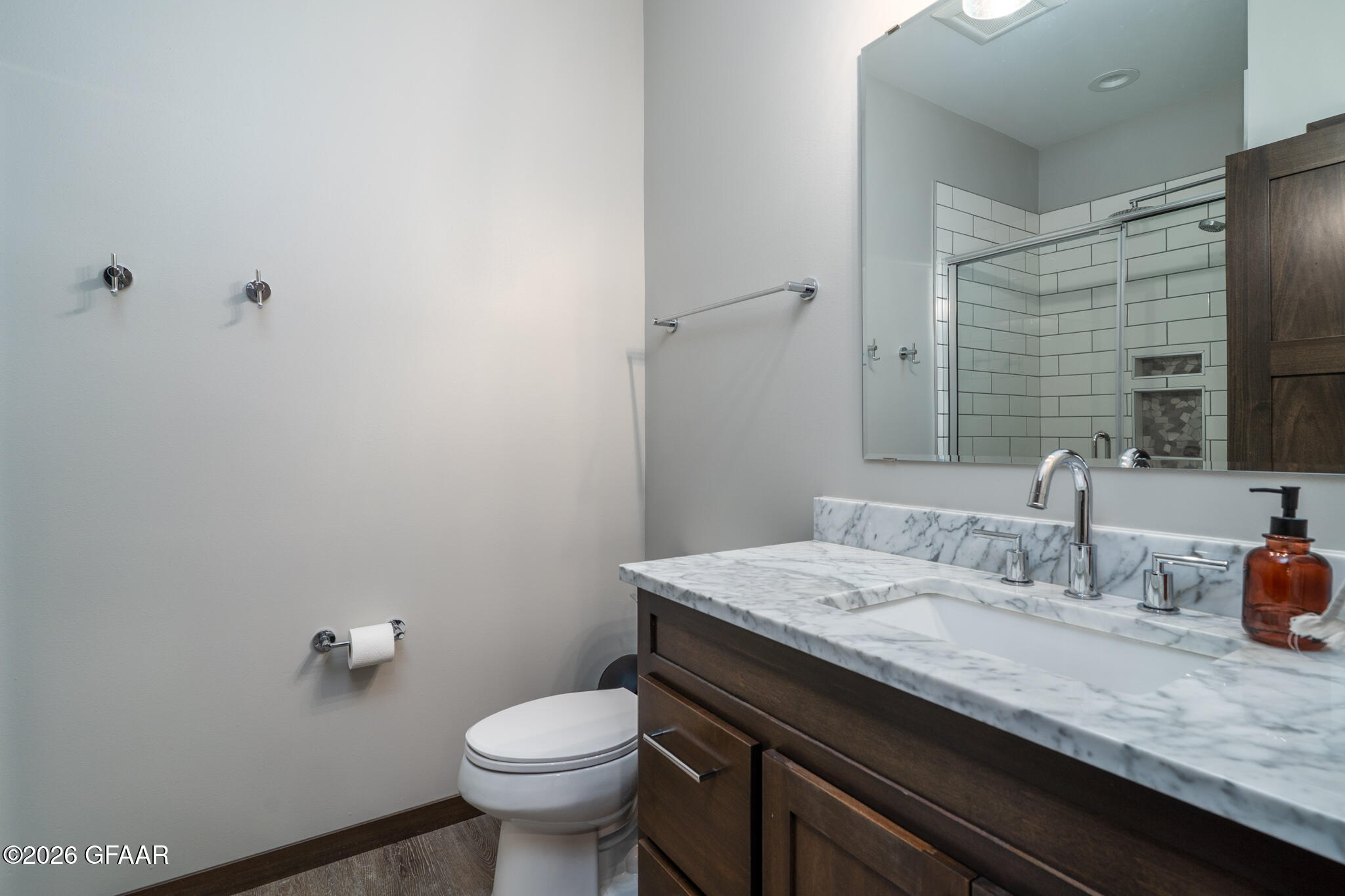 property viewer photo 13