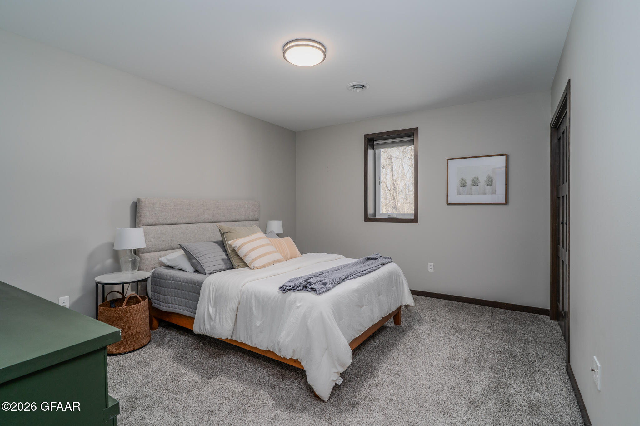 property viewer photo 20