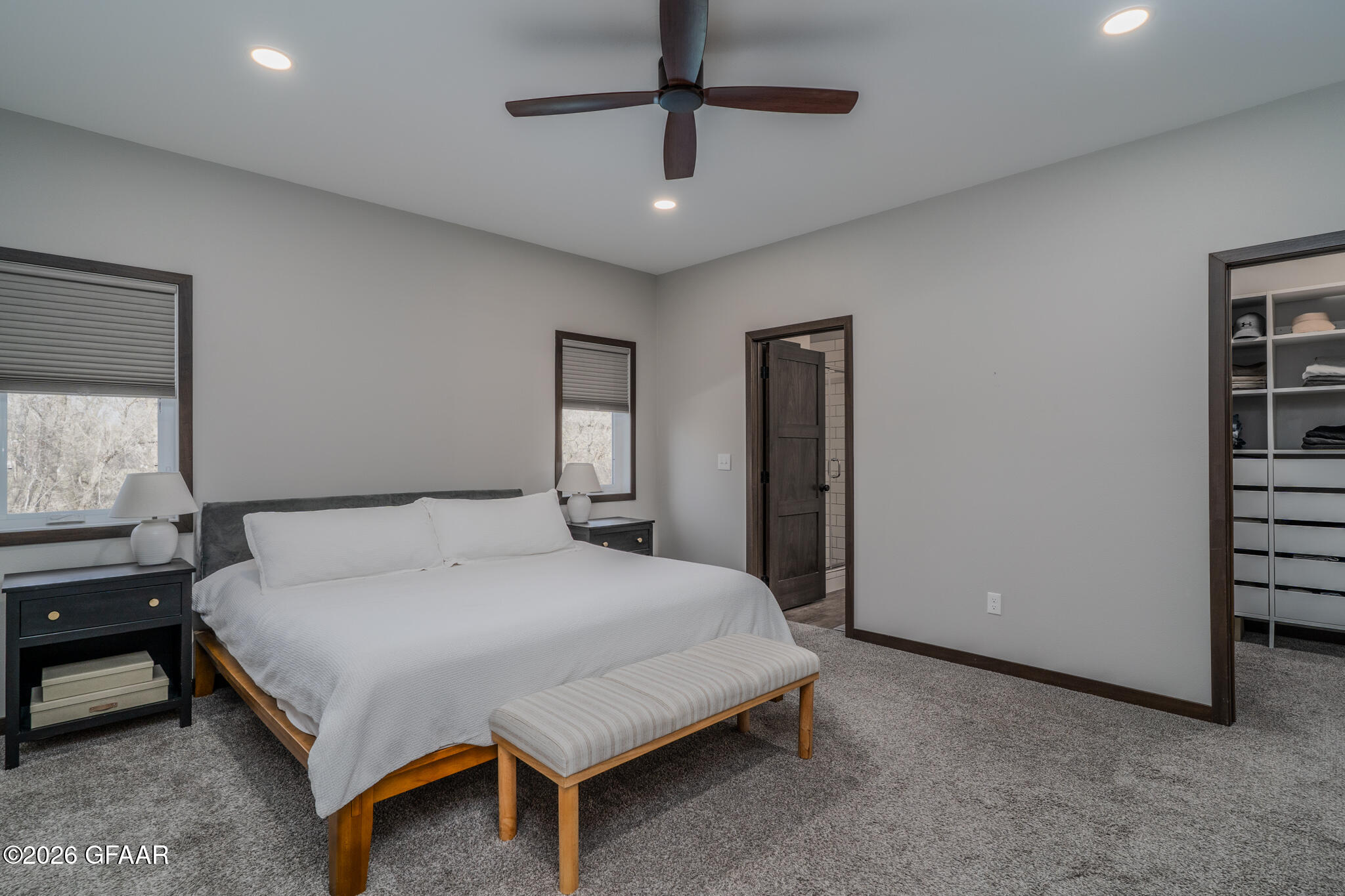 property viewer photo 9