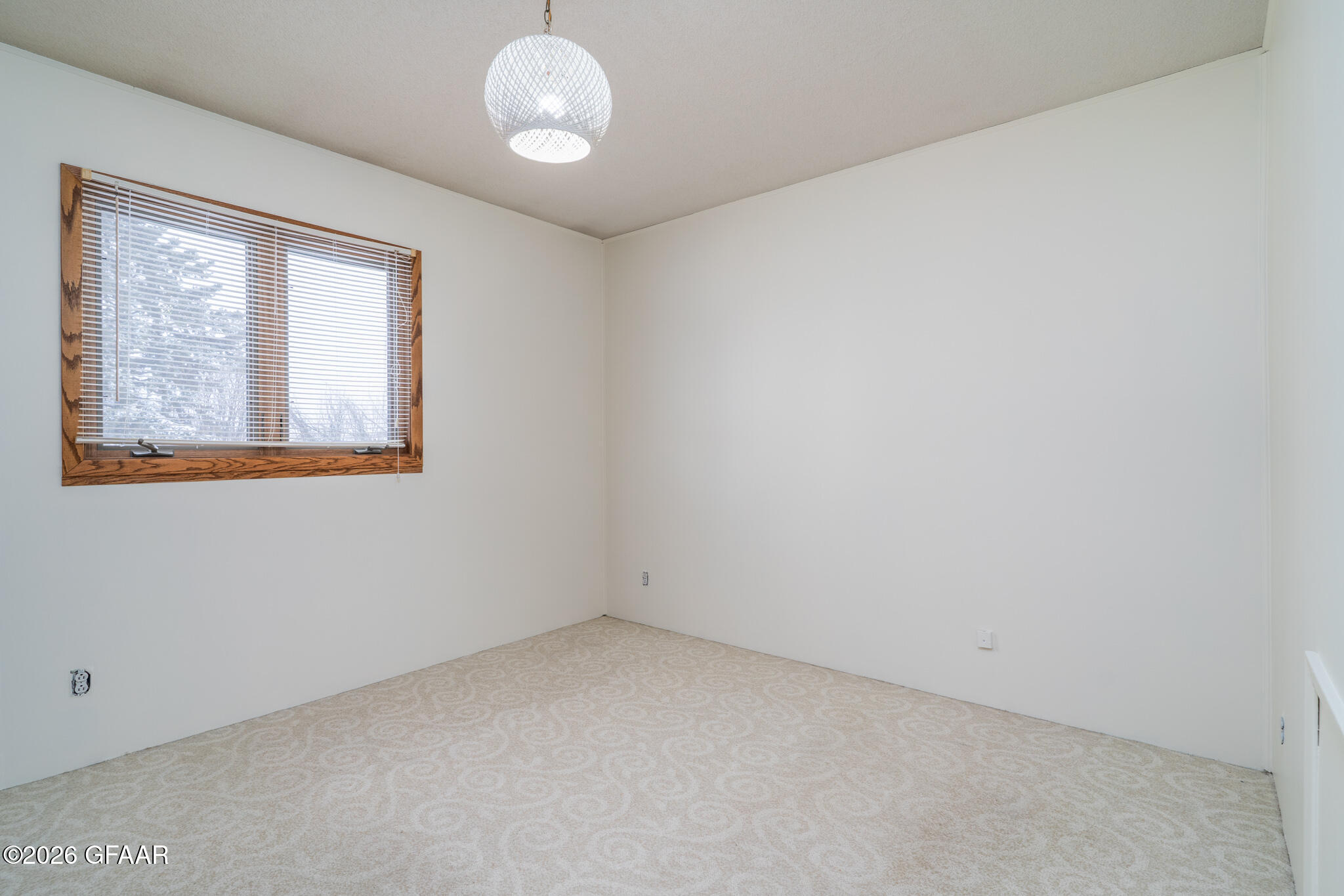 property viewer photo 20