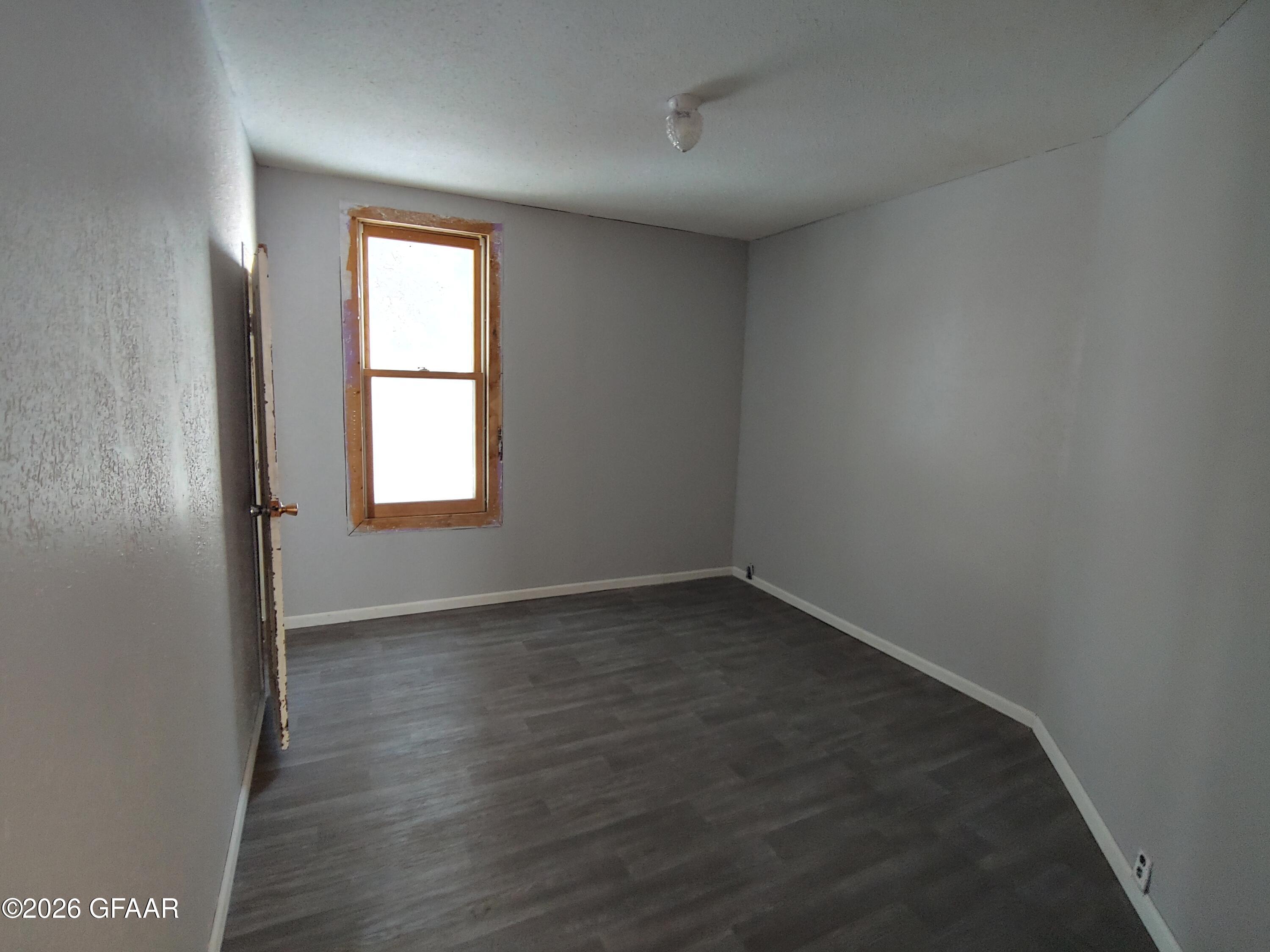 property viewer photo 3