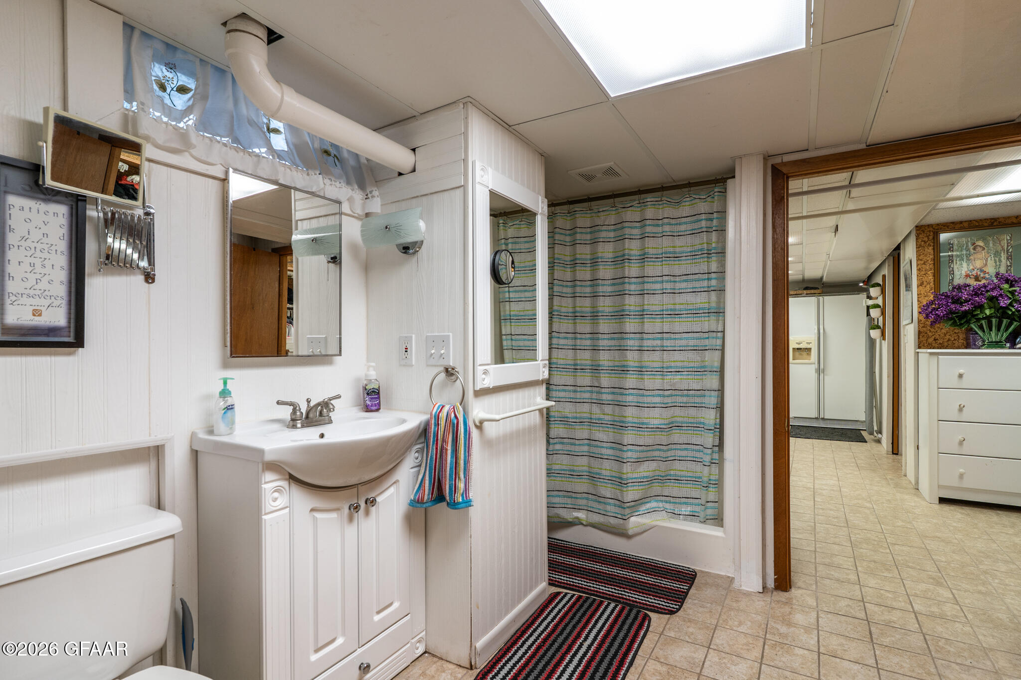 property viewer photo 25