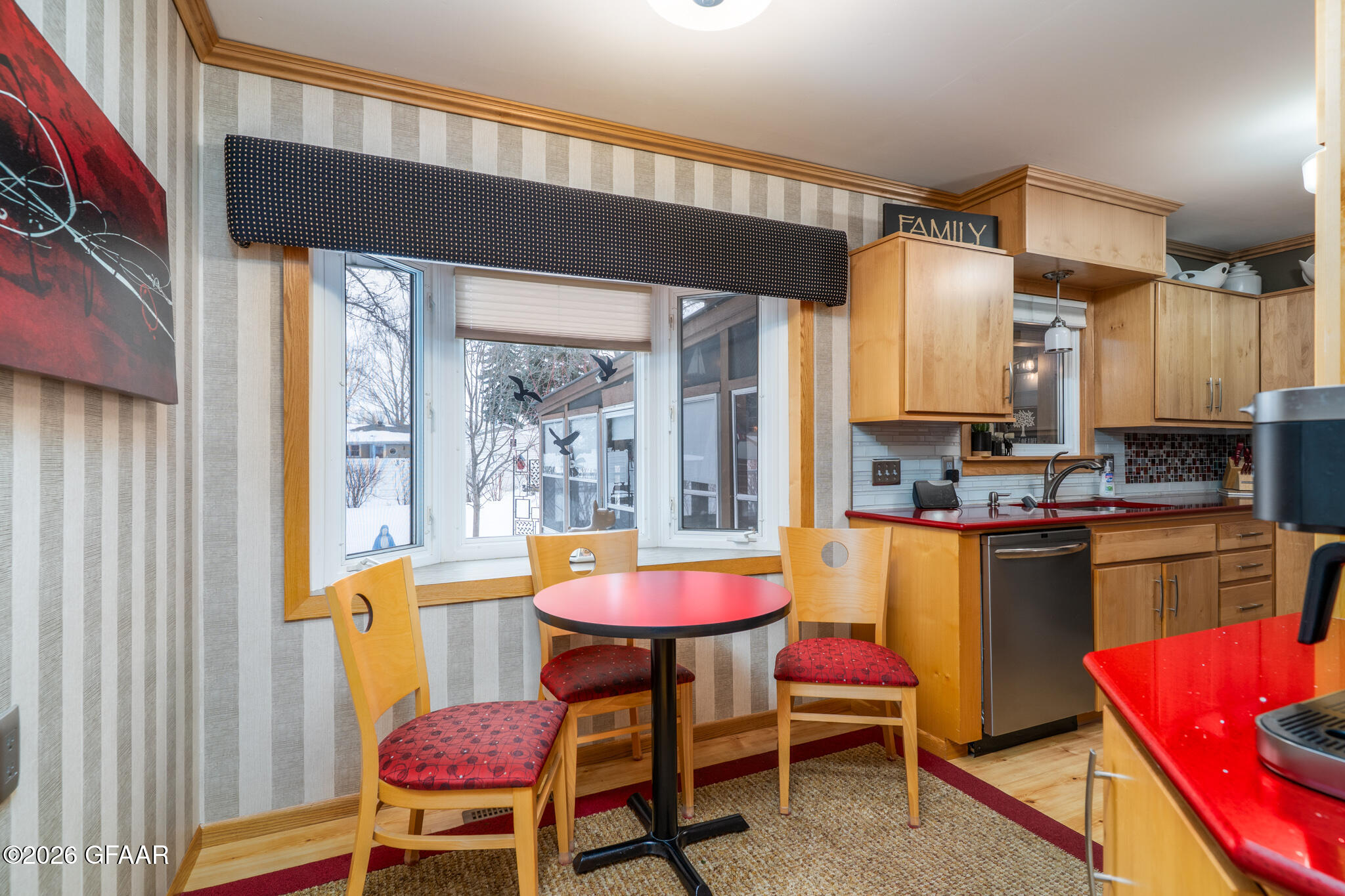 property viewer photo 6