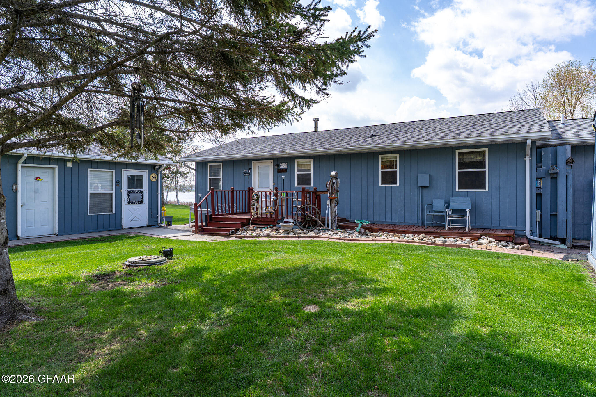 main property photo 18