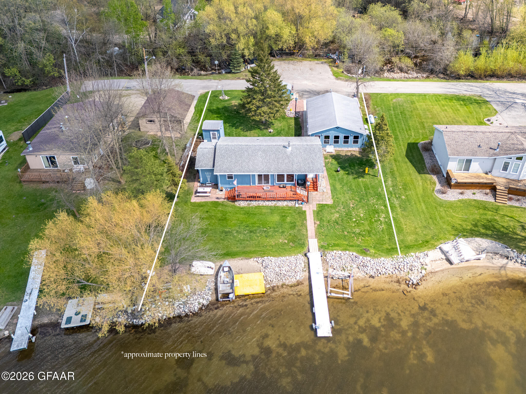 main property photo 32