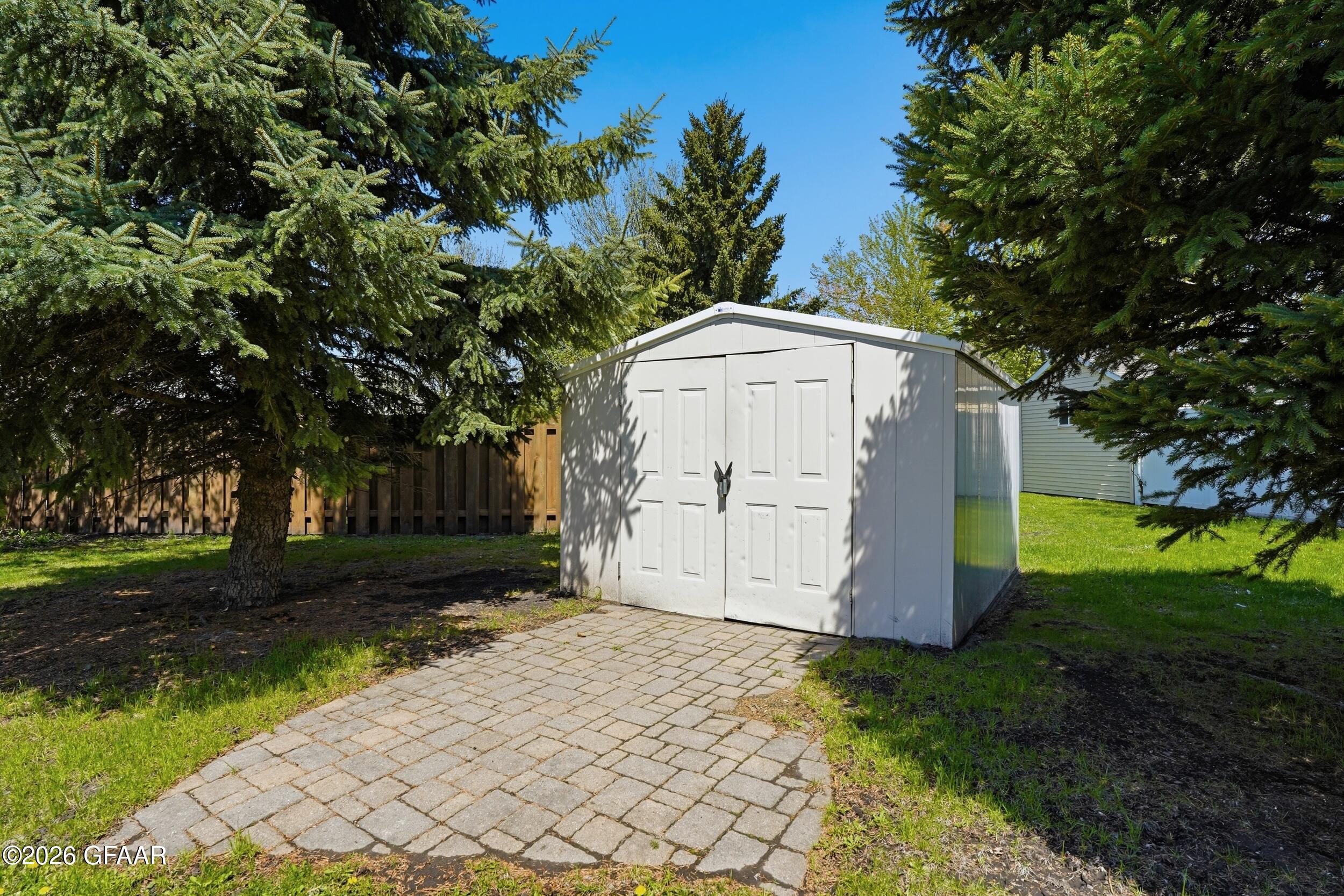 main property photo 38