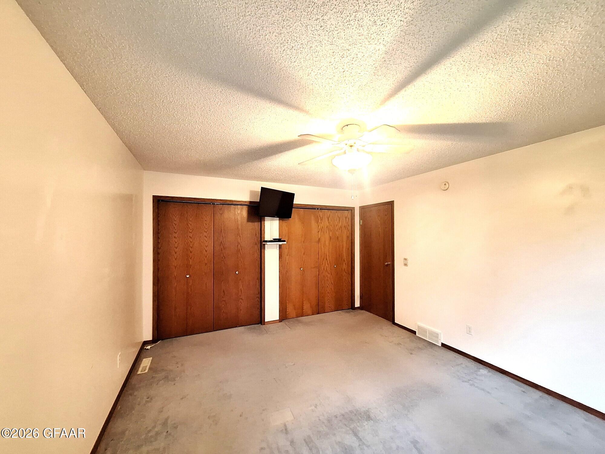 property viewer photo 8