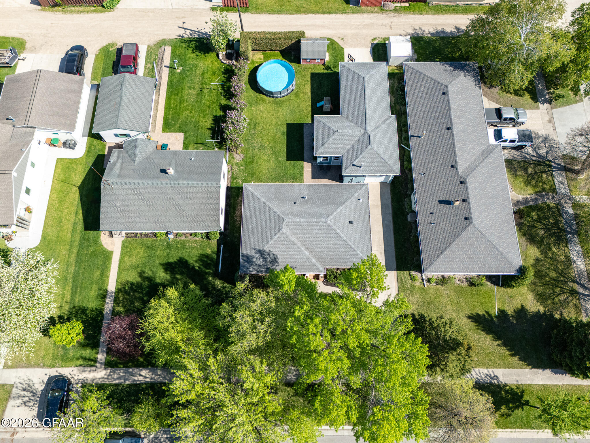 main property photo 40