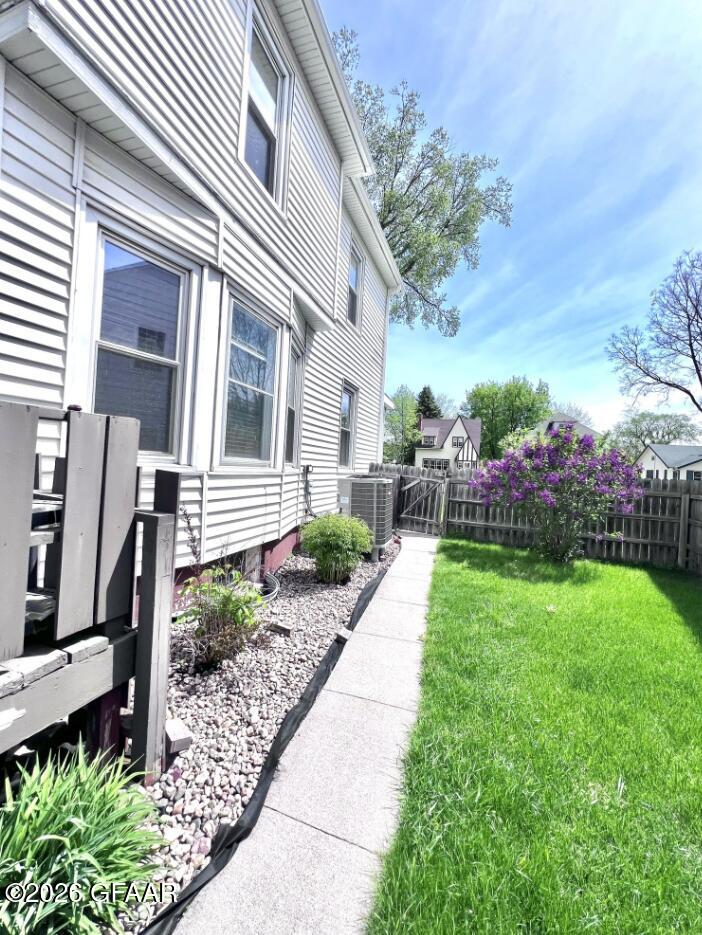 main property photo 40