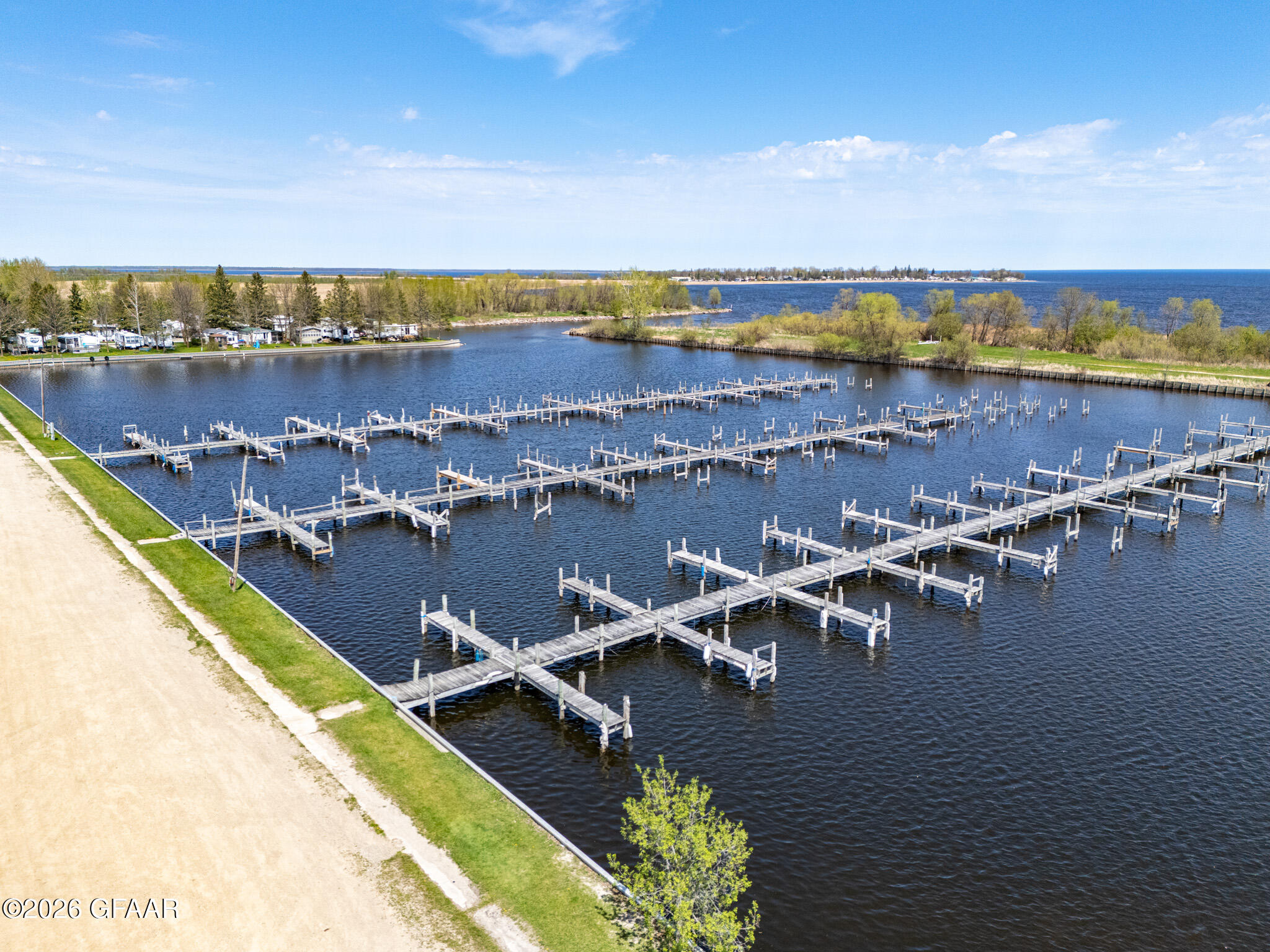 main property photo 16