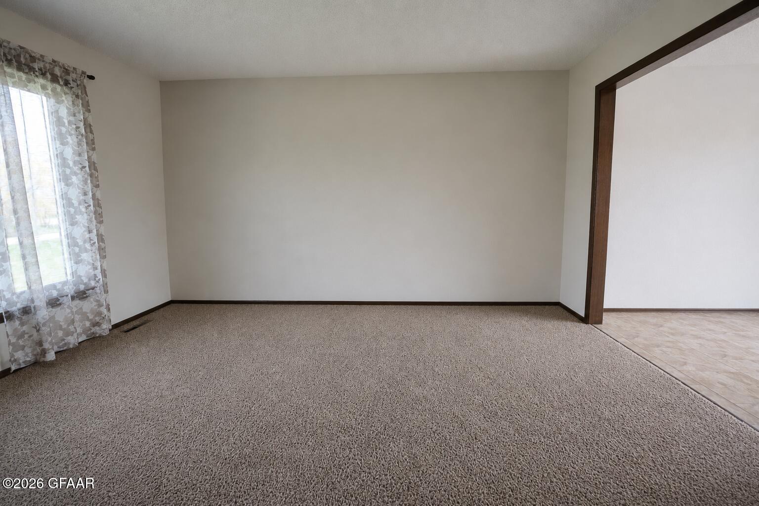 property viewer photo 1