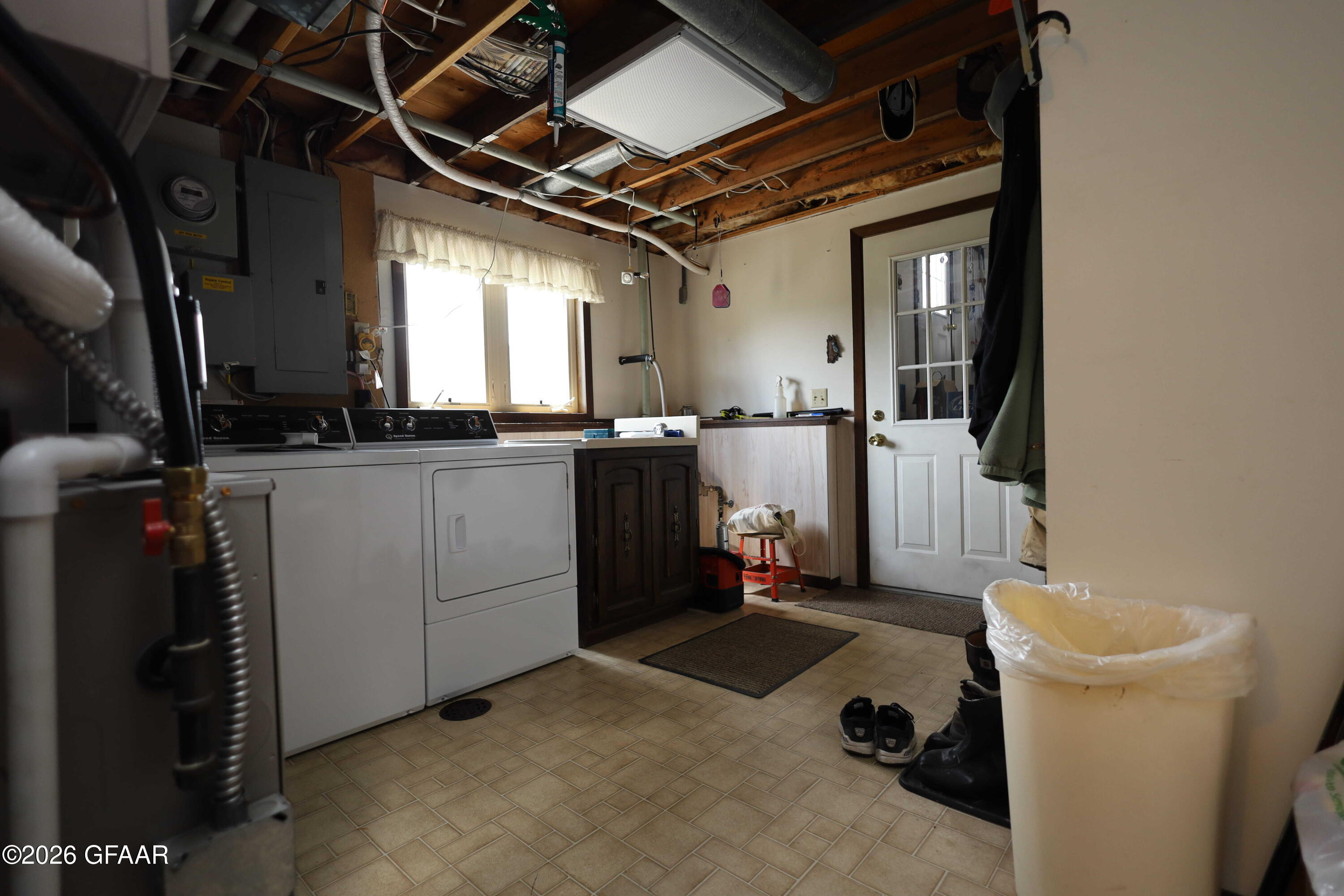 property viewer photo 12