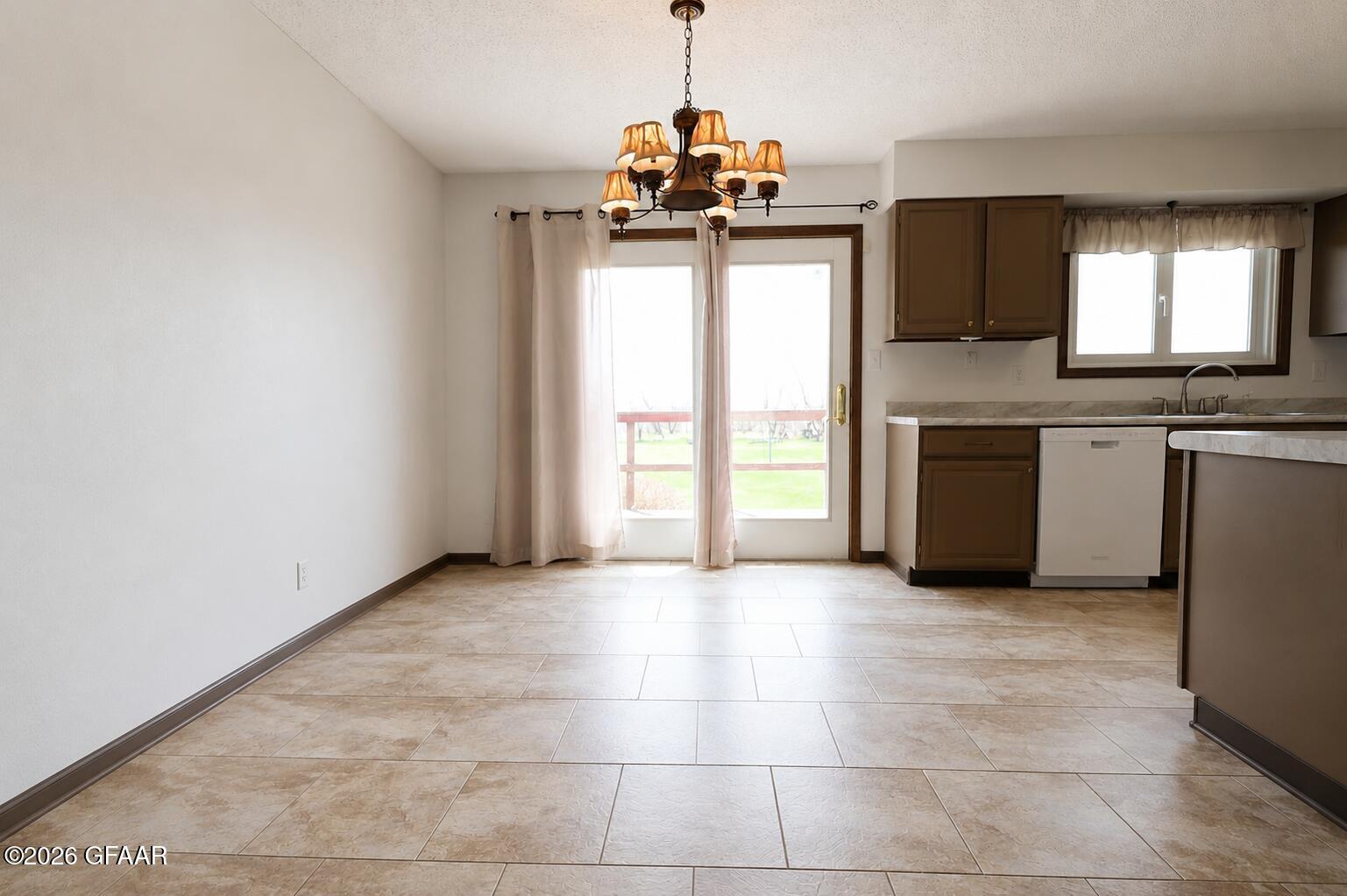 property viewer photo 2