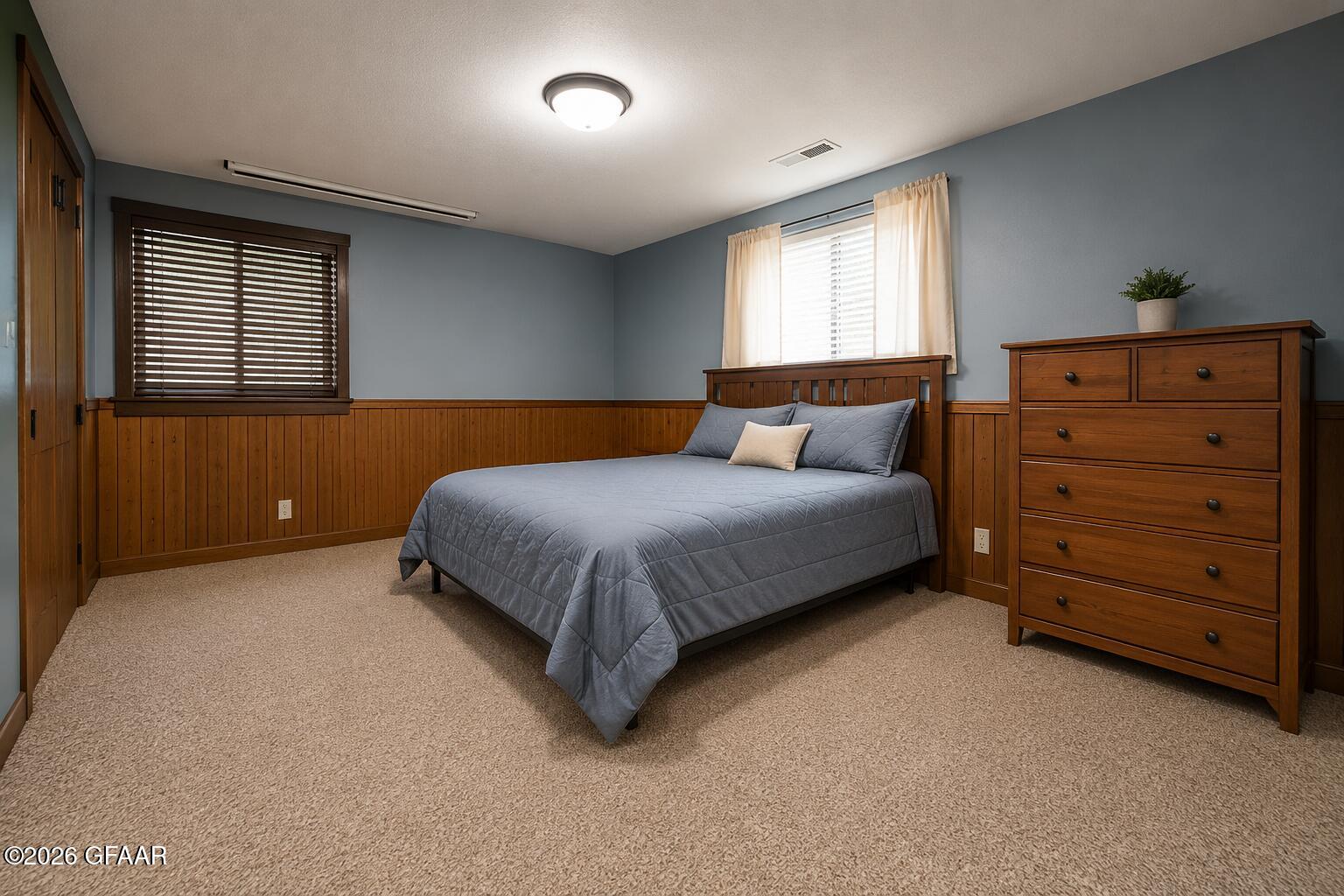 property viewer photo 9