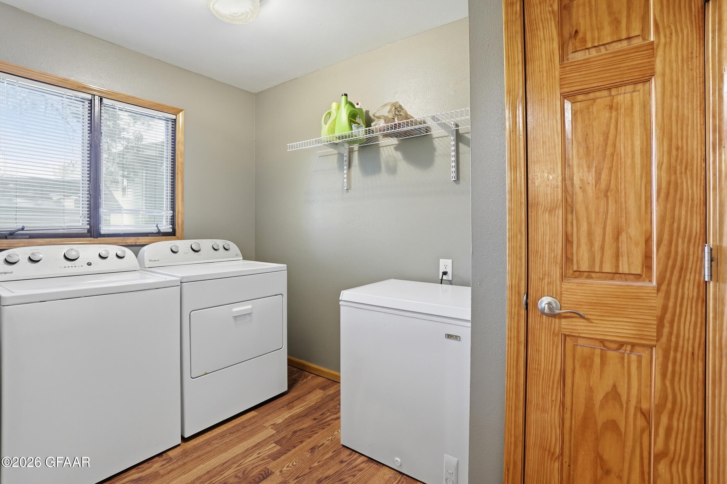 main property photo 13