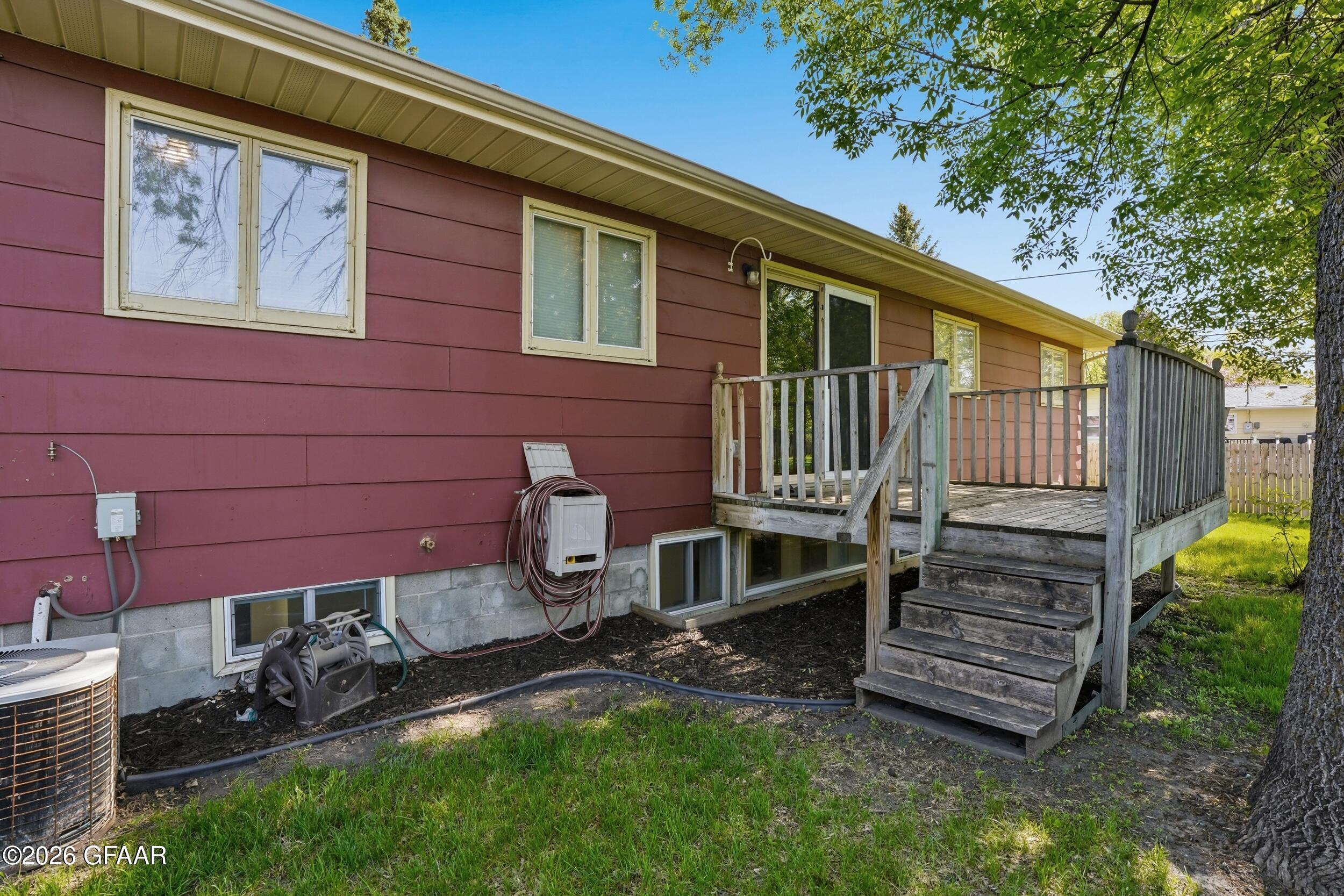 main property photo 31