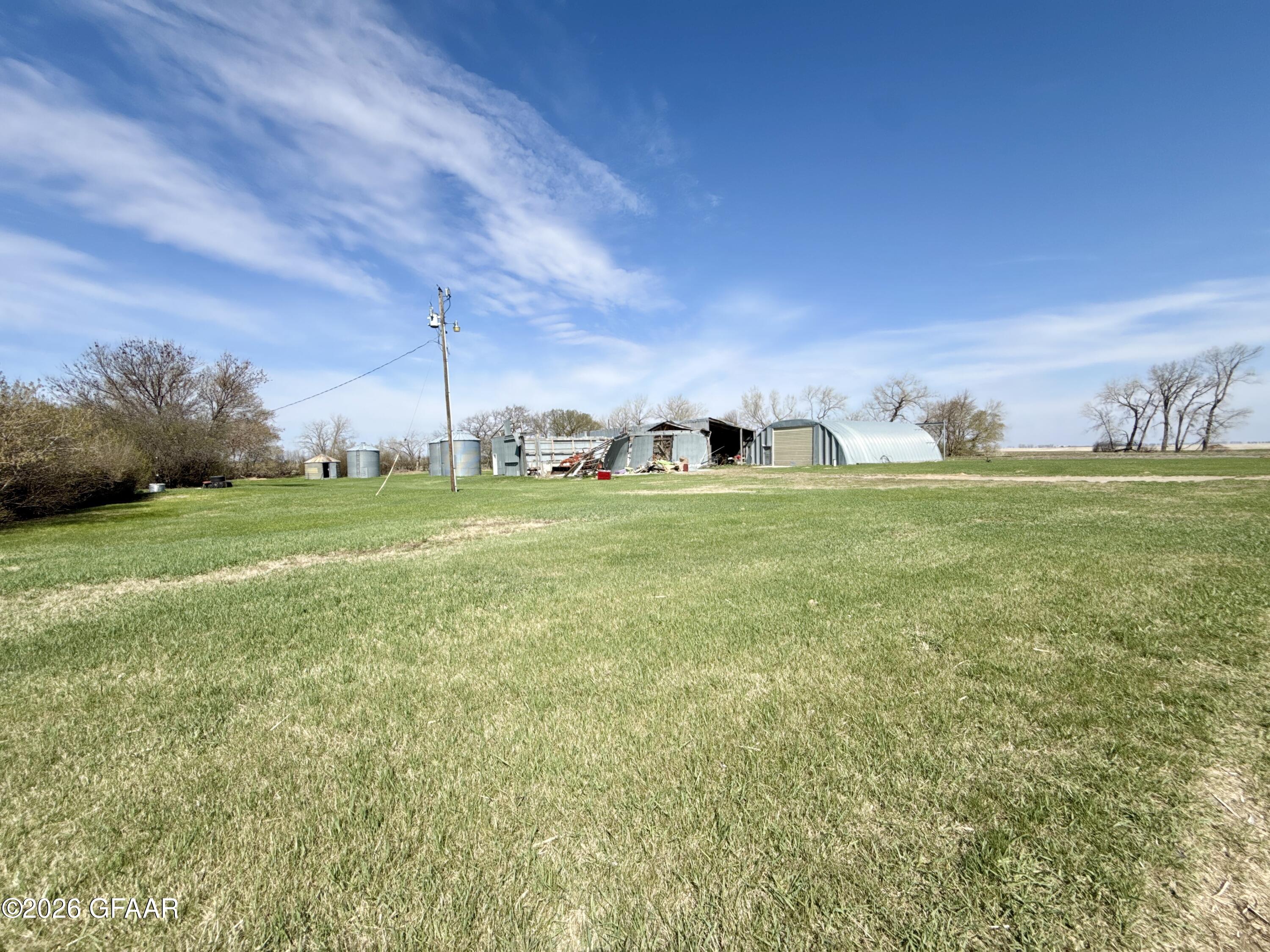 main property photo 23