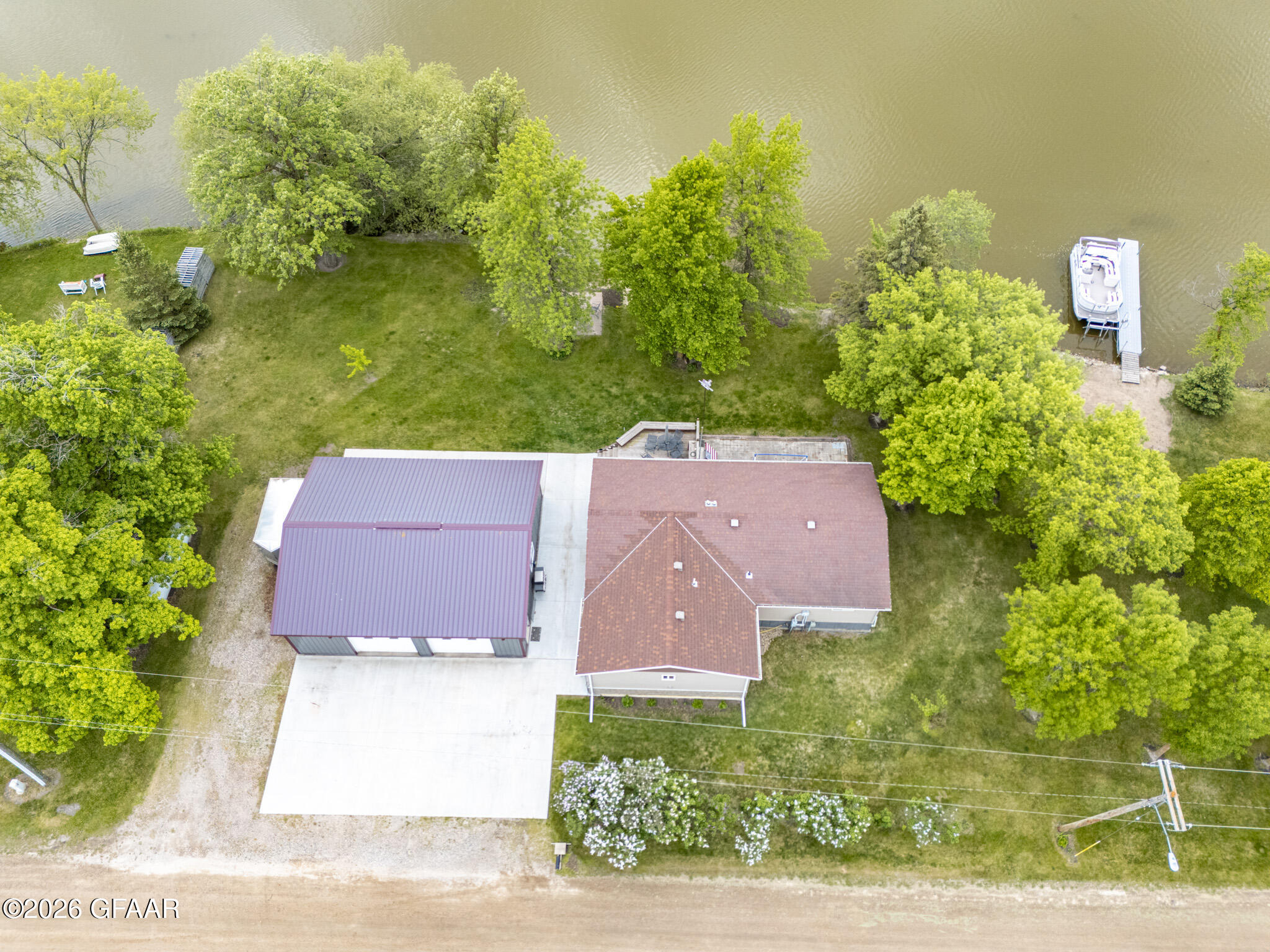 main property photo 32