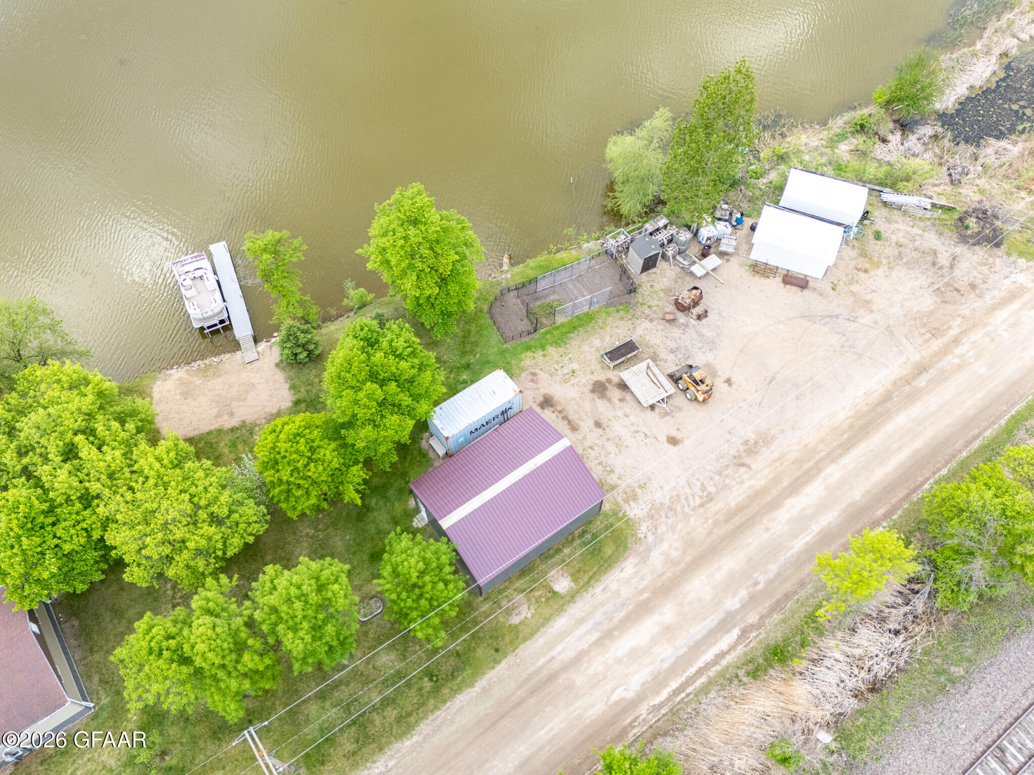 main property photo 33