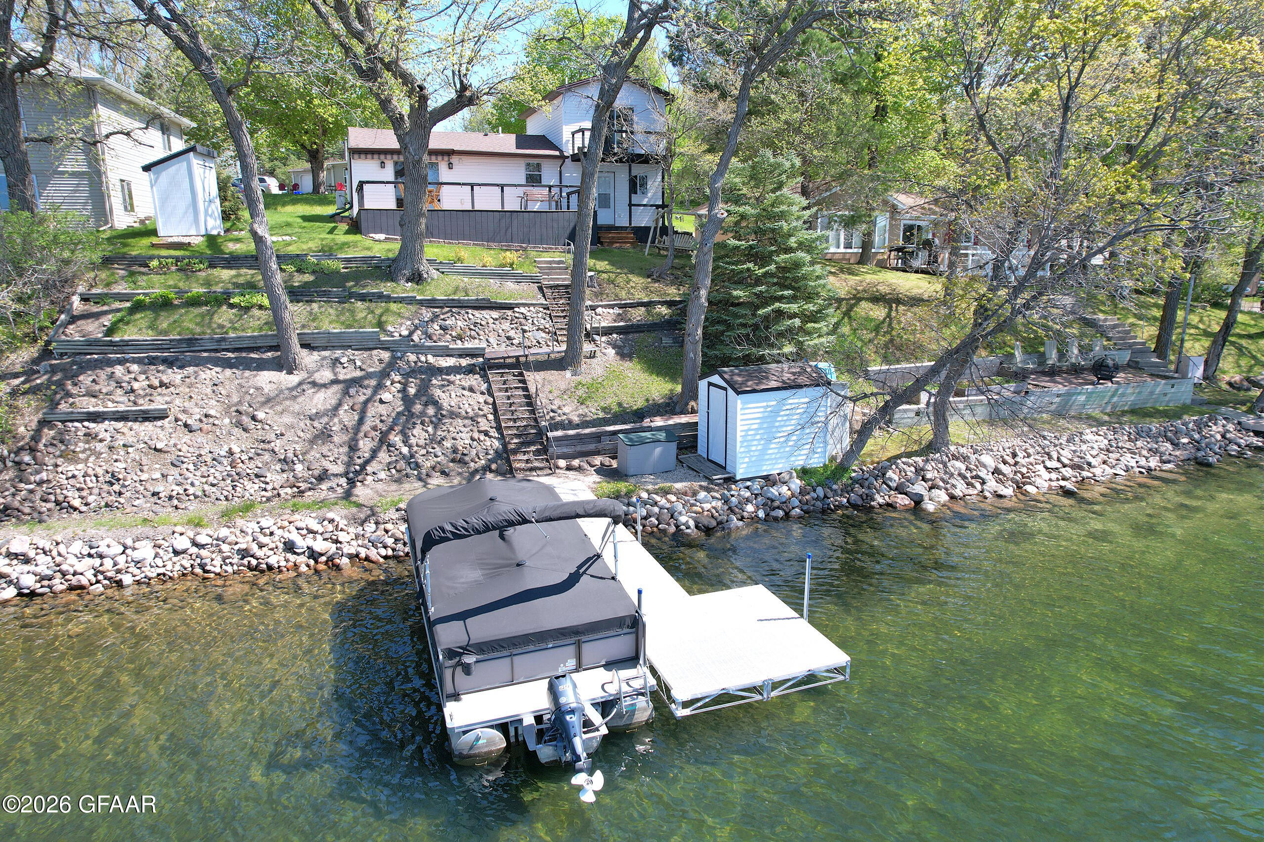 main property photo 29
